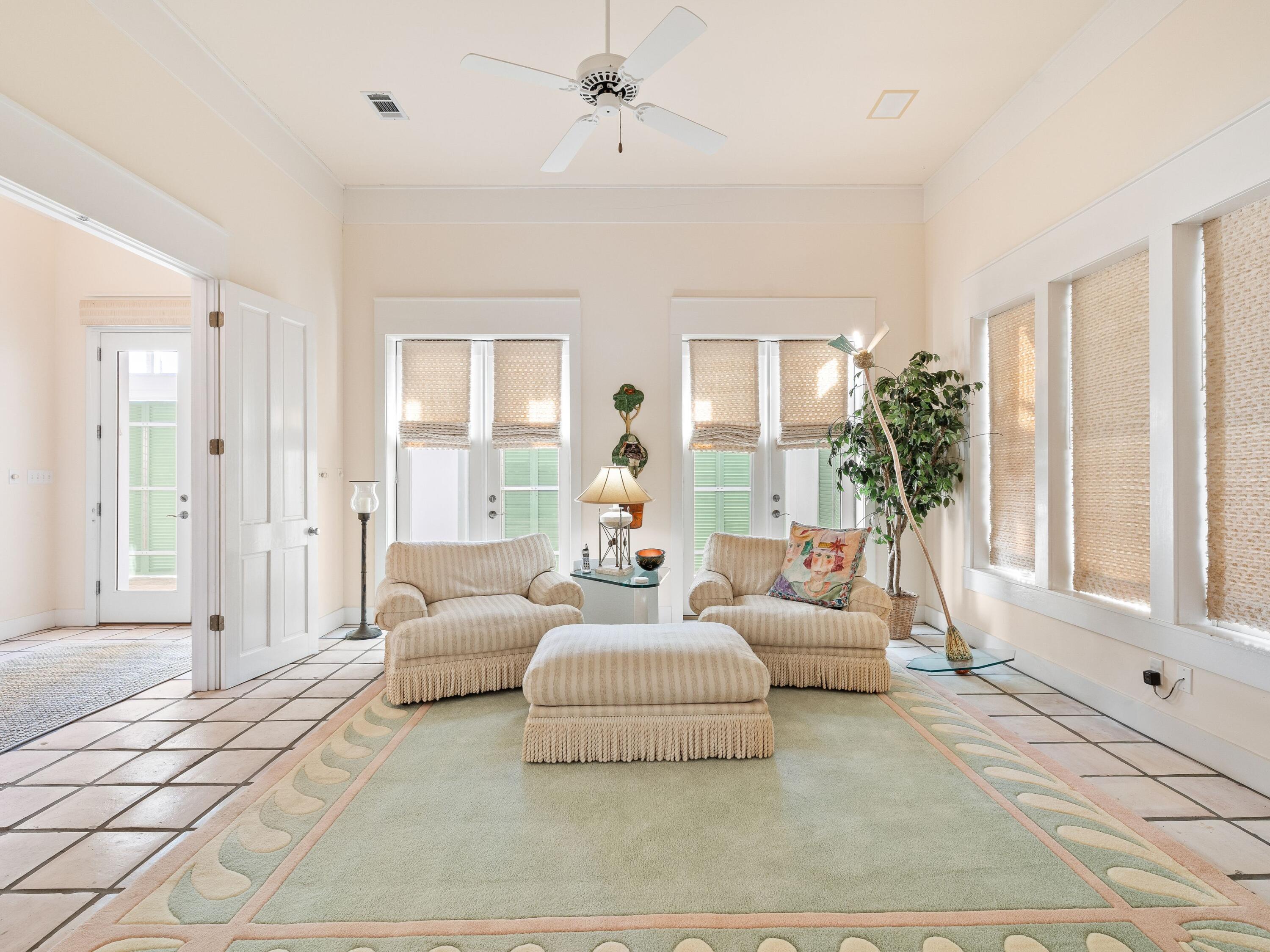 338 Rue Caribe