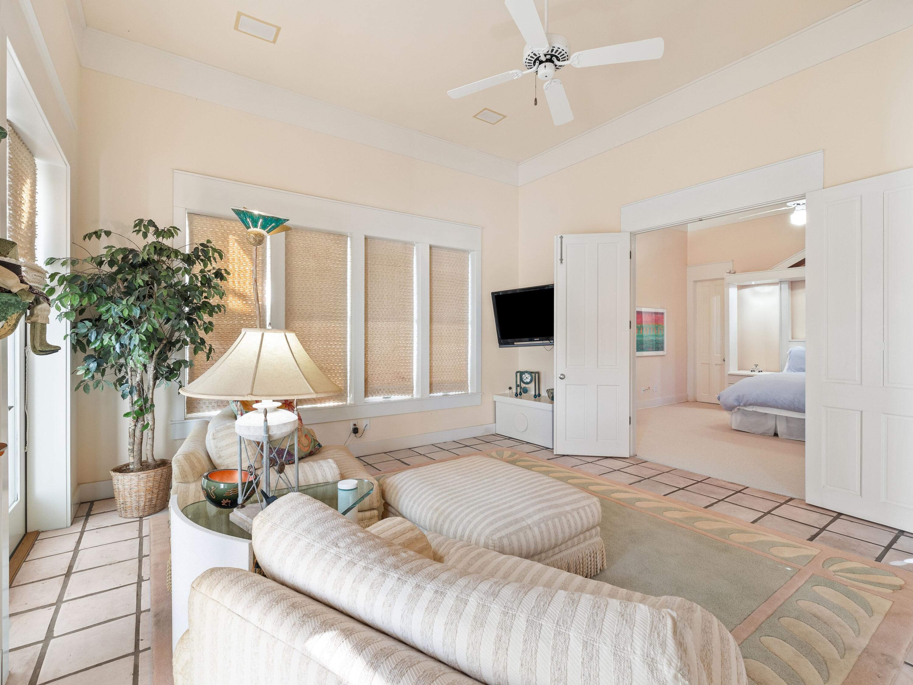 338 Rue Caribe