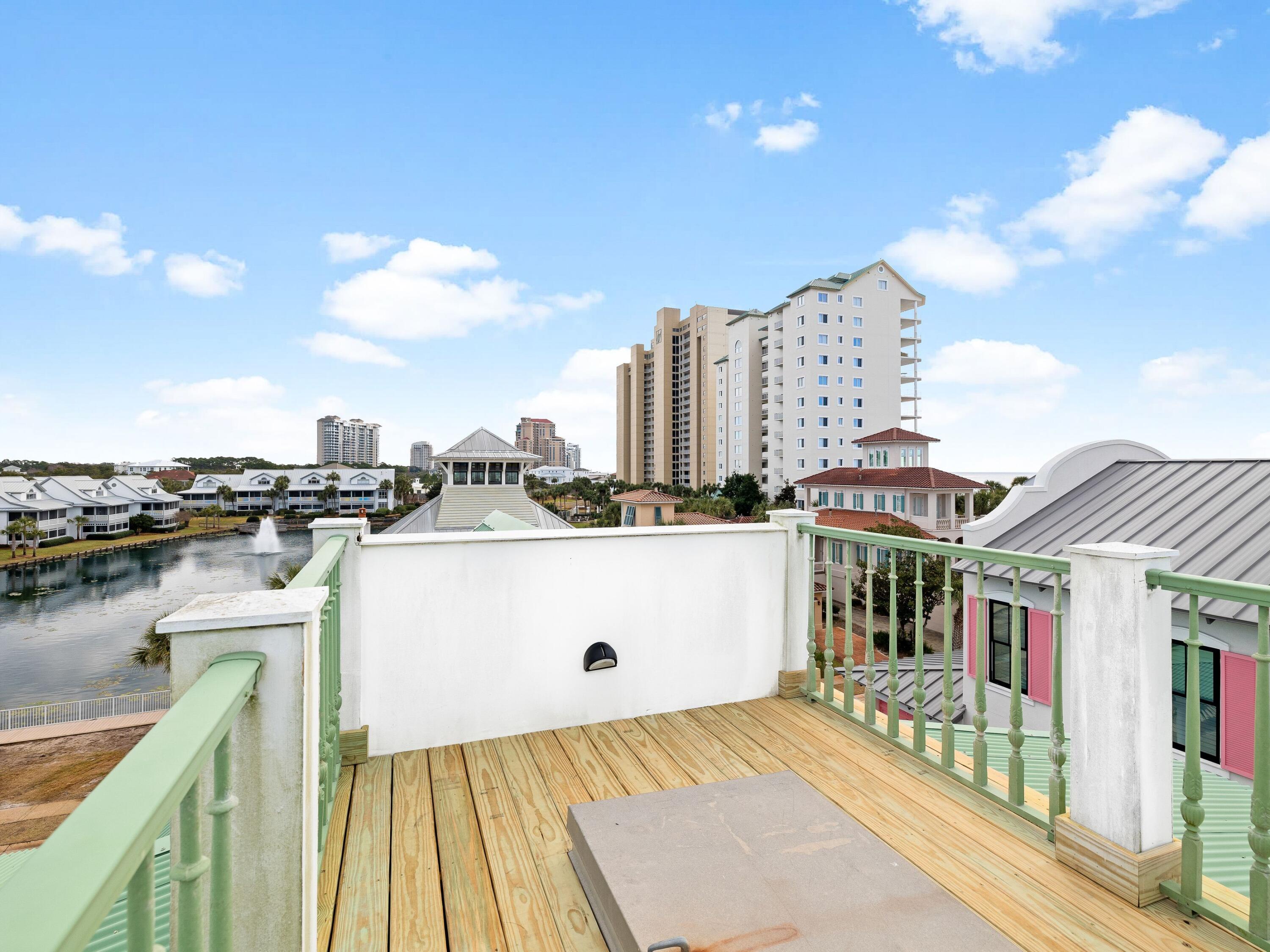 338 Rue Caribe