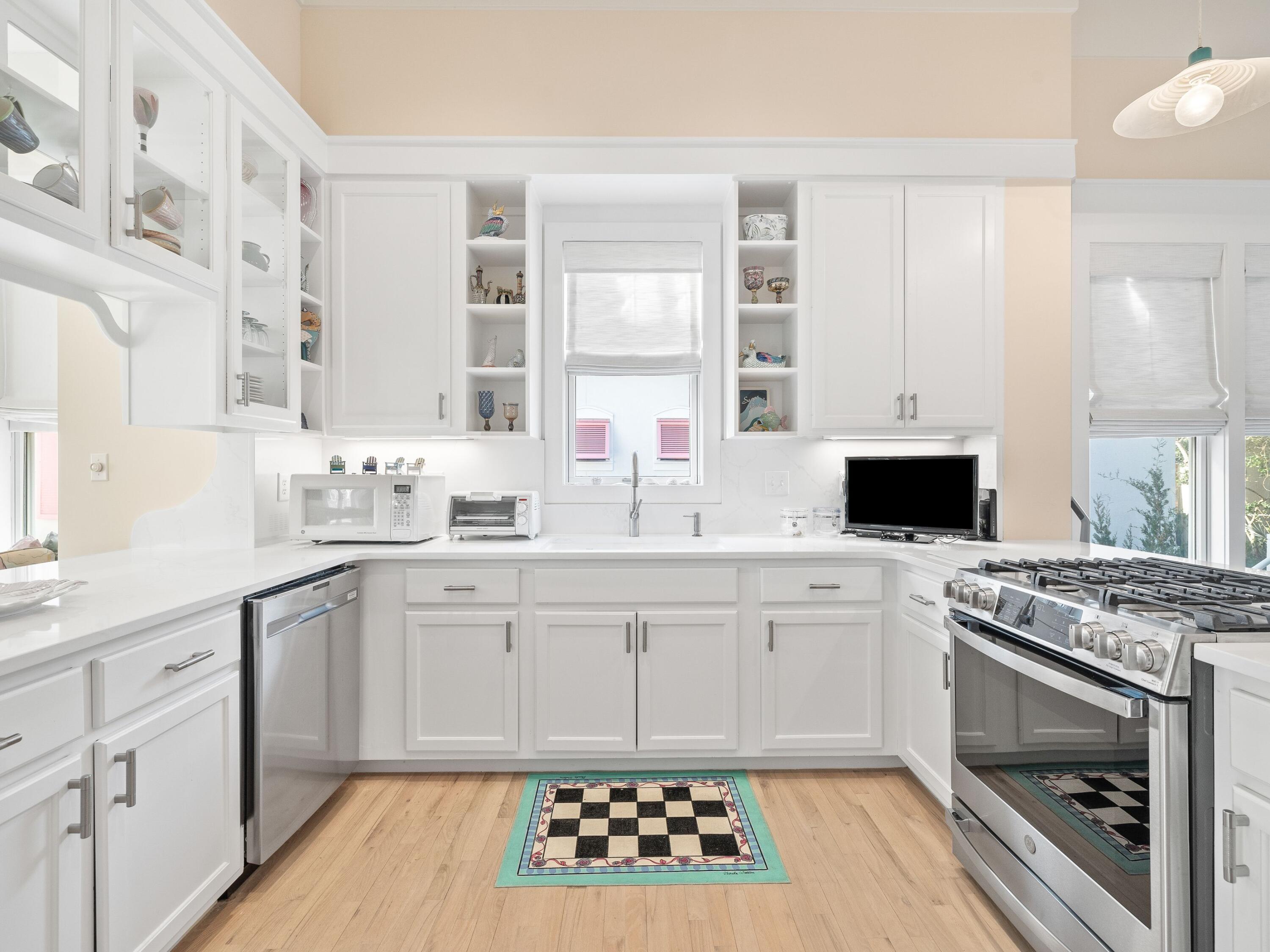 338 Rue Caribe