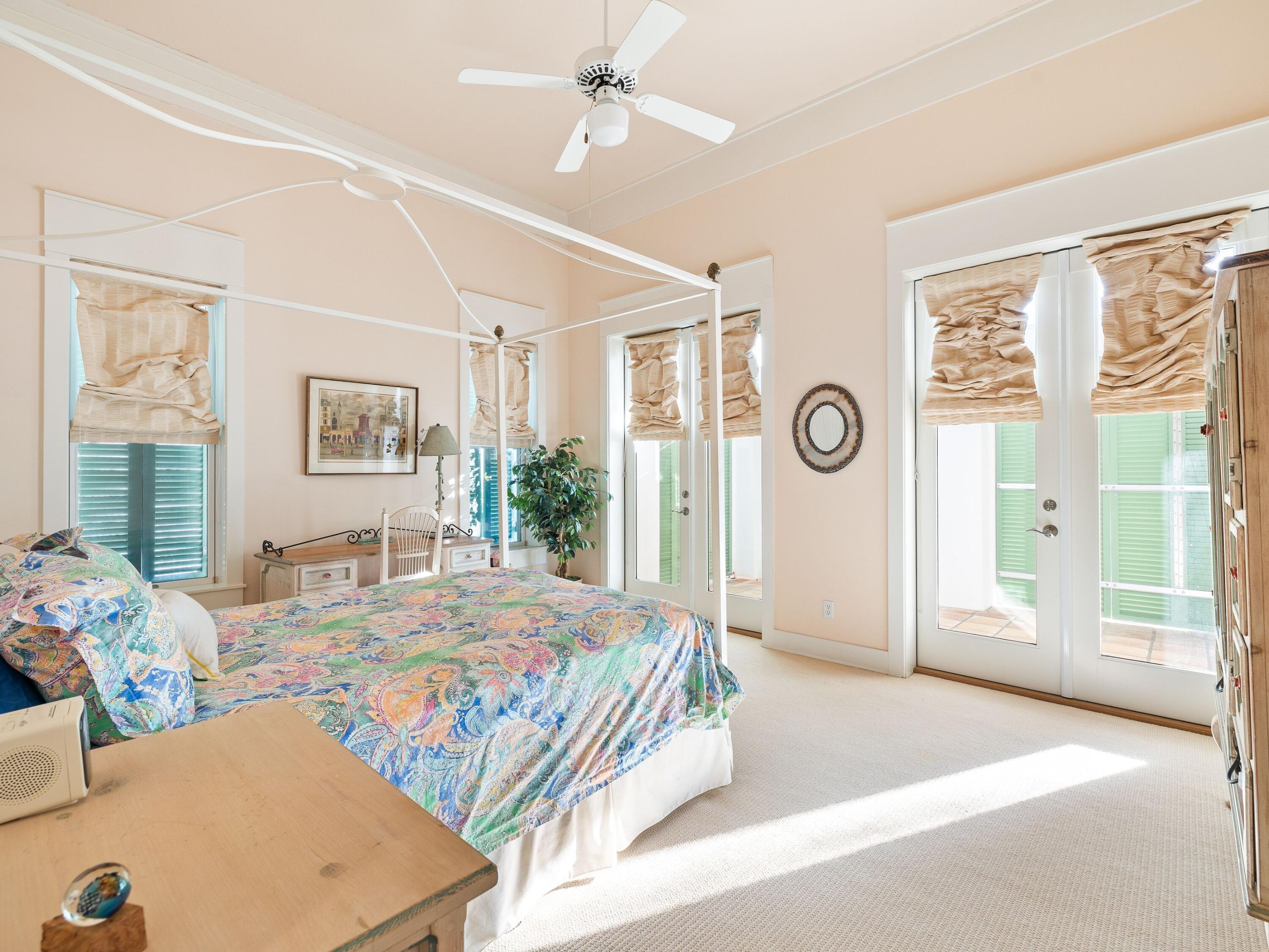 338 Rue Caribe