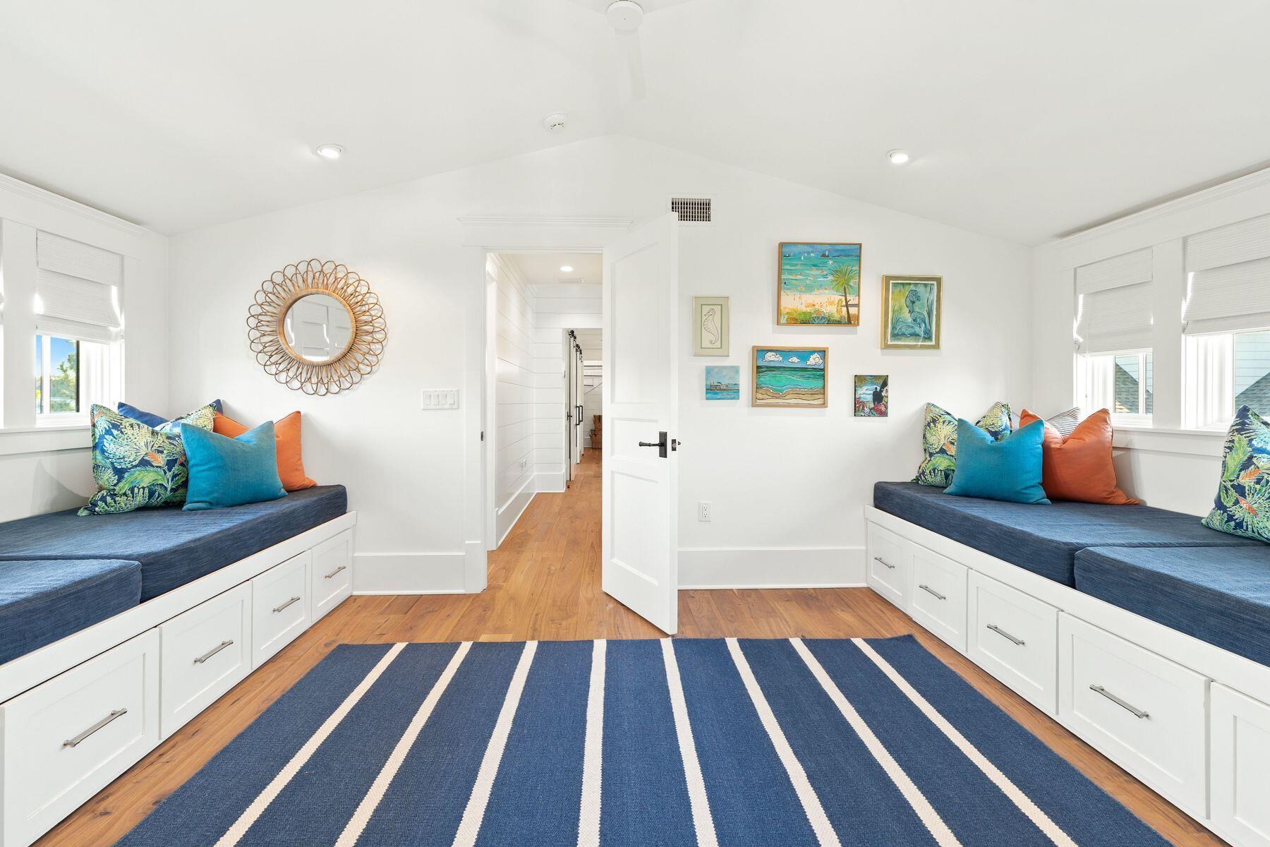 50 E Yacht Pond Lane