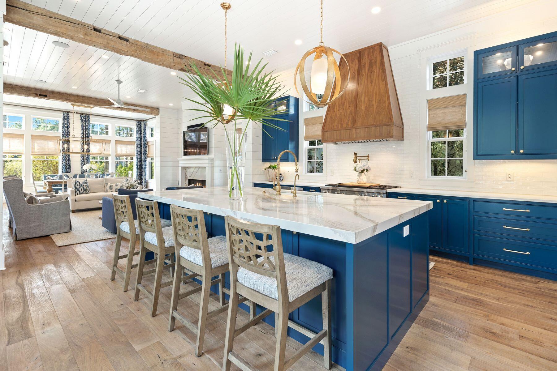 50 E Yacht Pond Lane