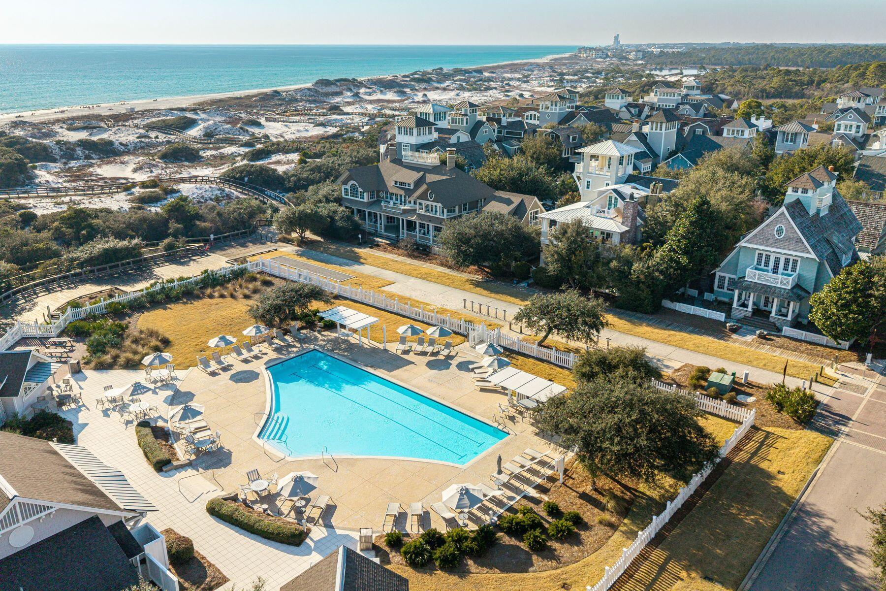 50 E Yacht Pond Lane