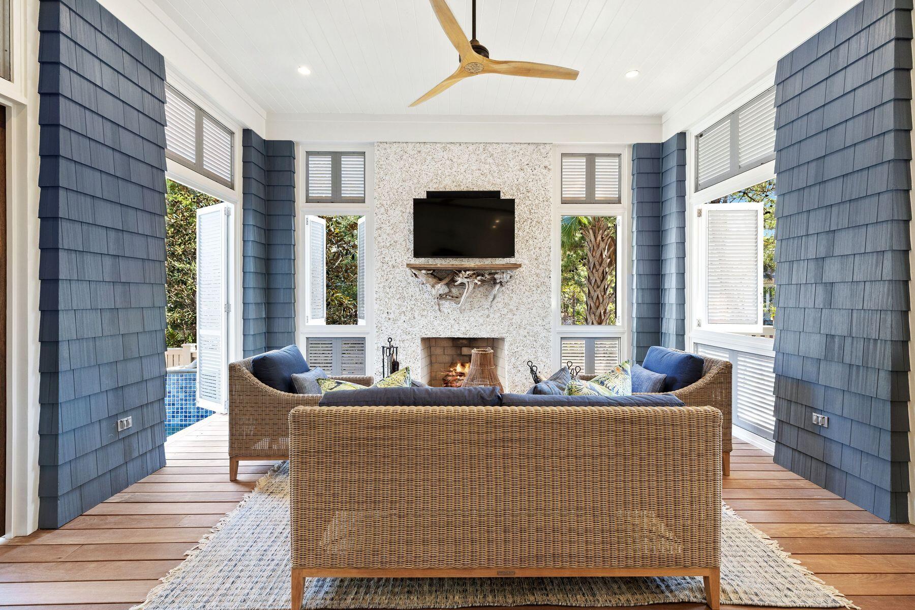 50 E Yacht Pond Lane