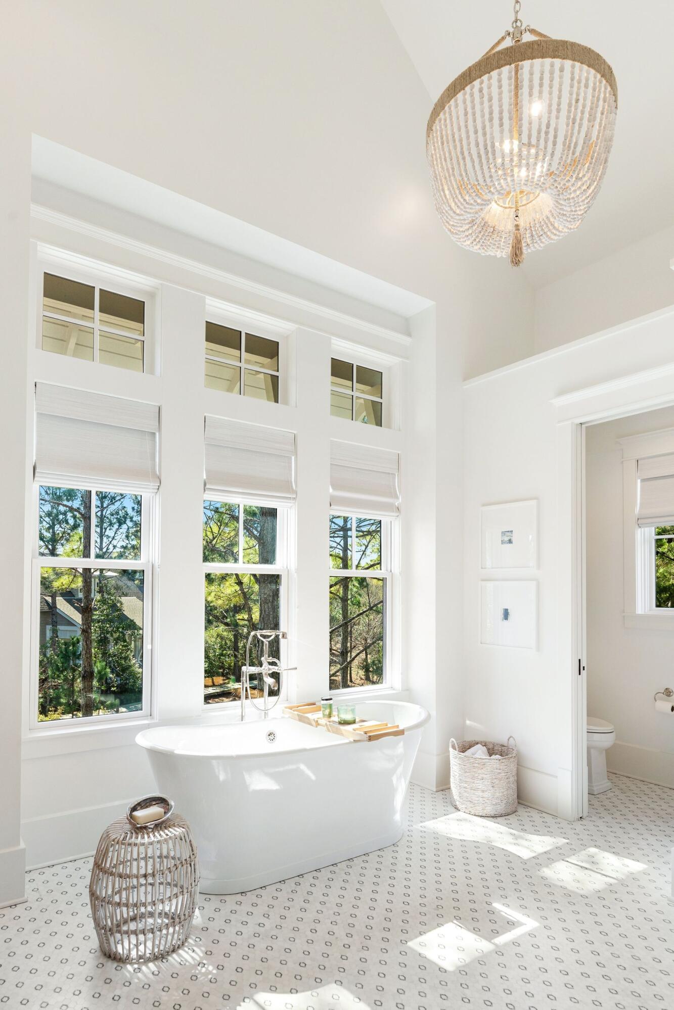 50 E Yacht Pond Lane