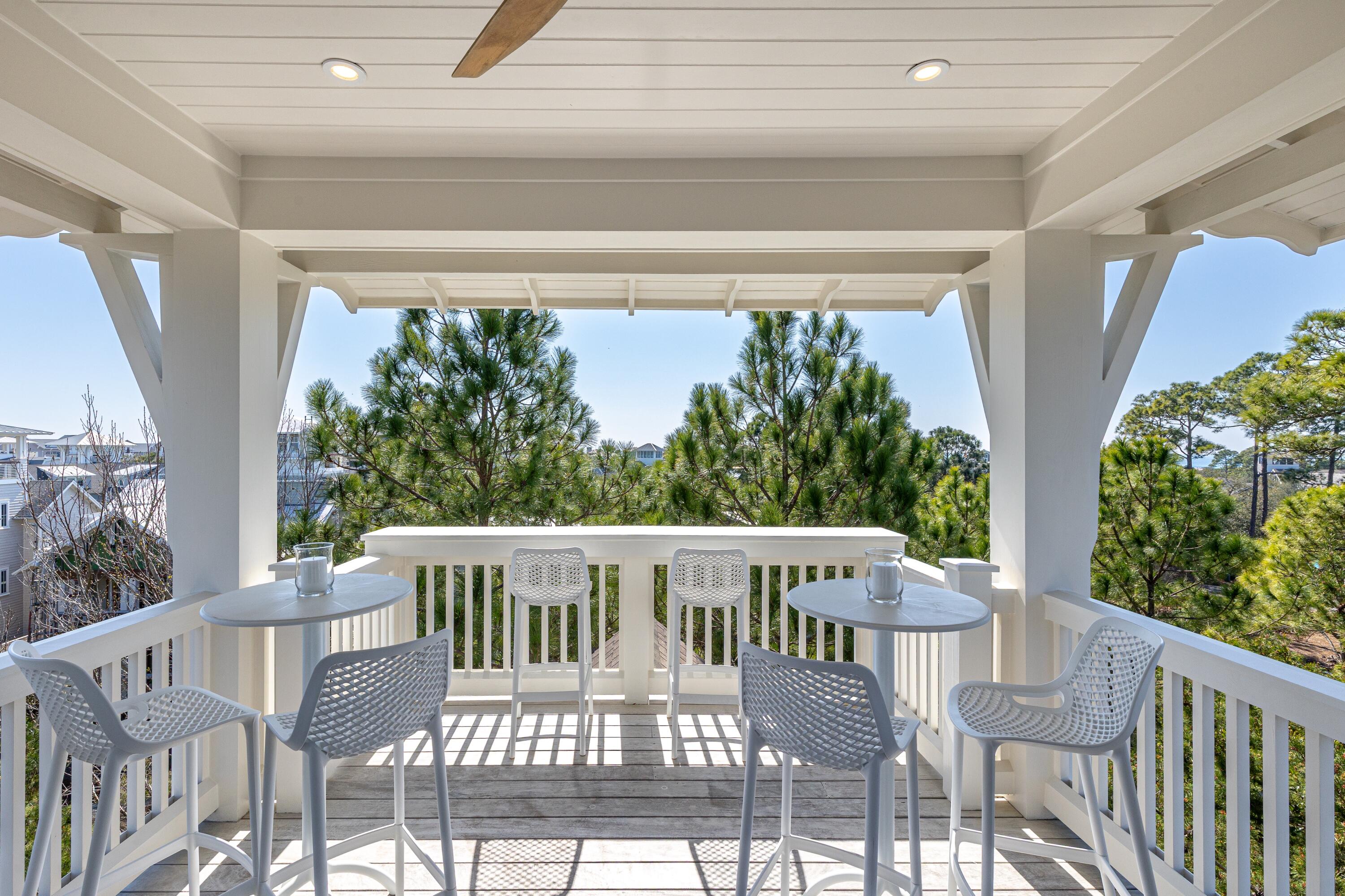 50 E Yacht Pond Lane