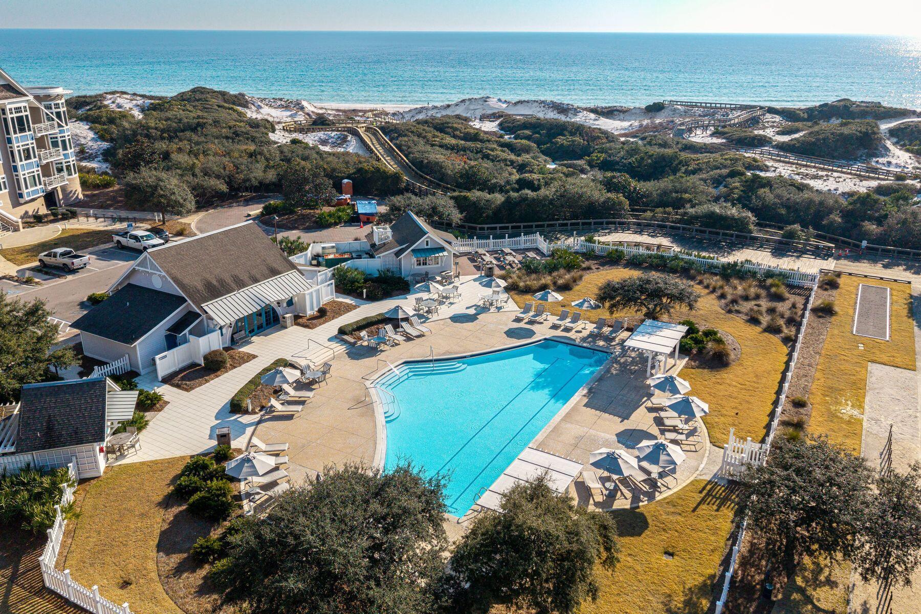 50 E Yacht Pond Lane