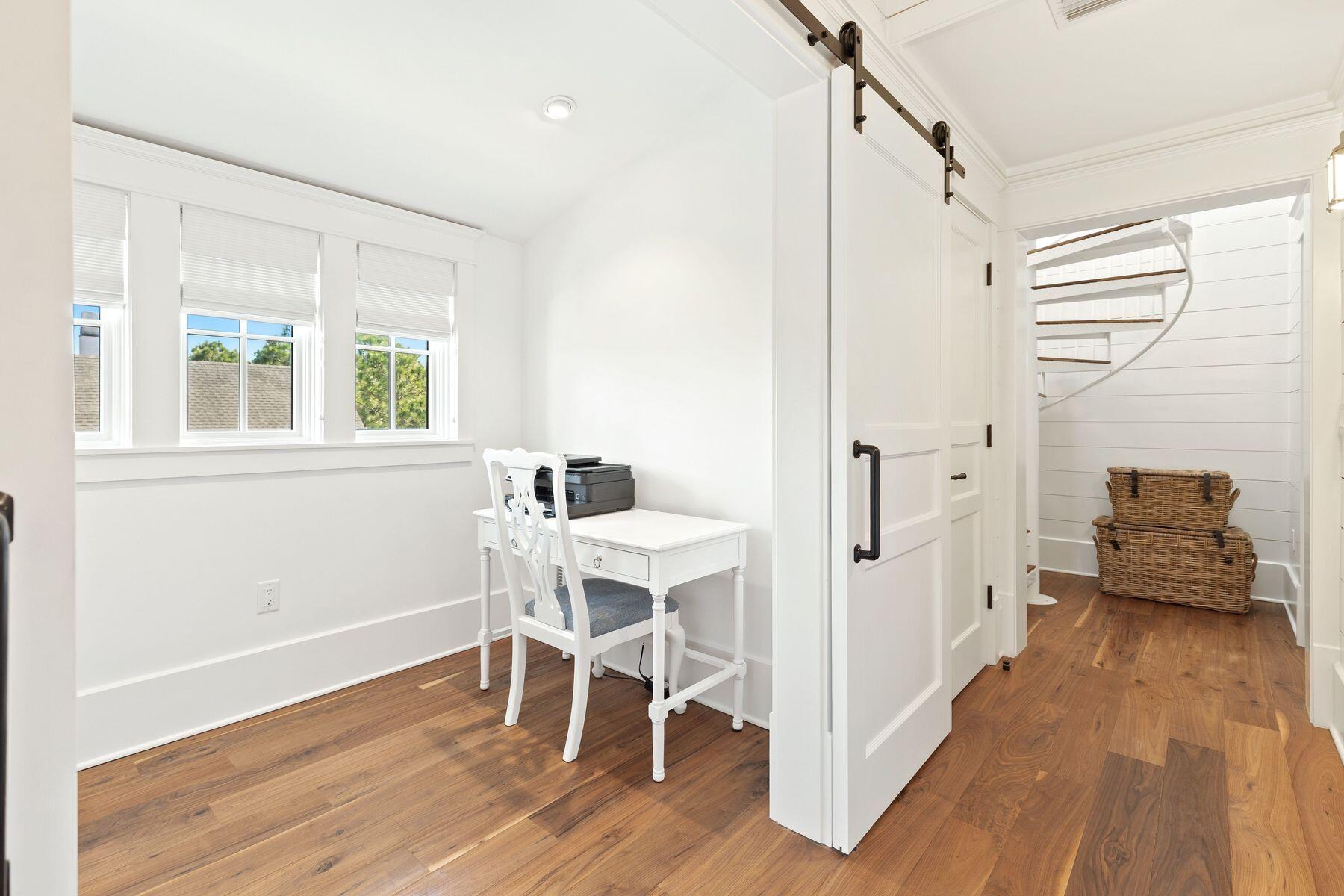 50 E Yacht Pond Lane