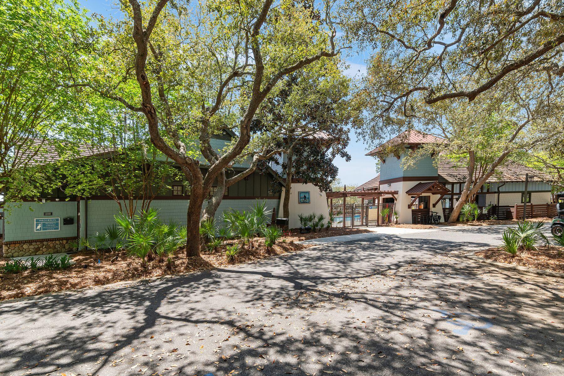 1403 Old Oak Trail