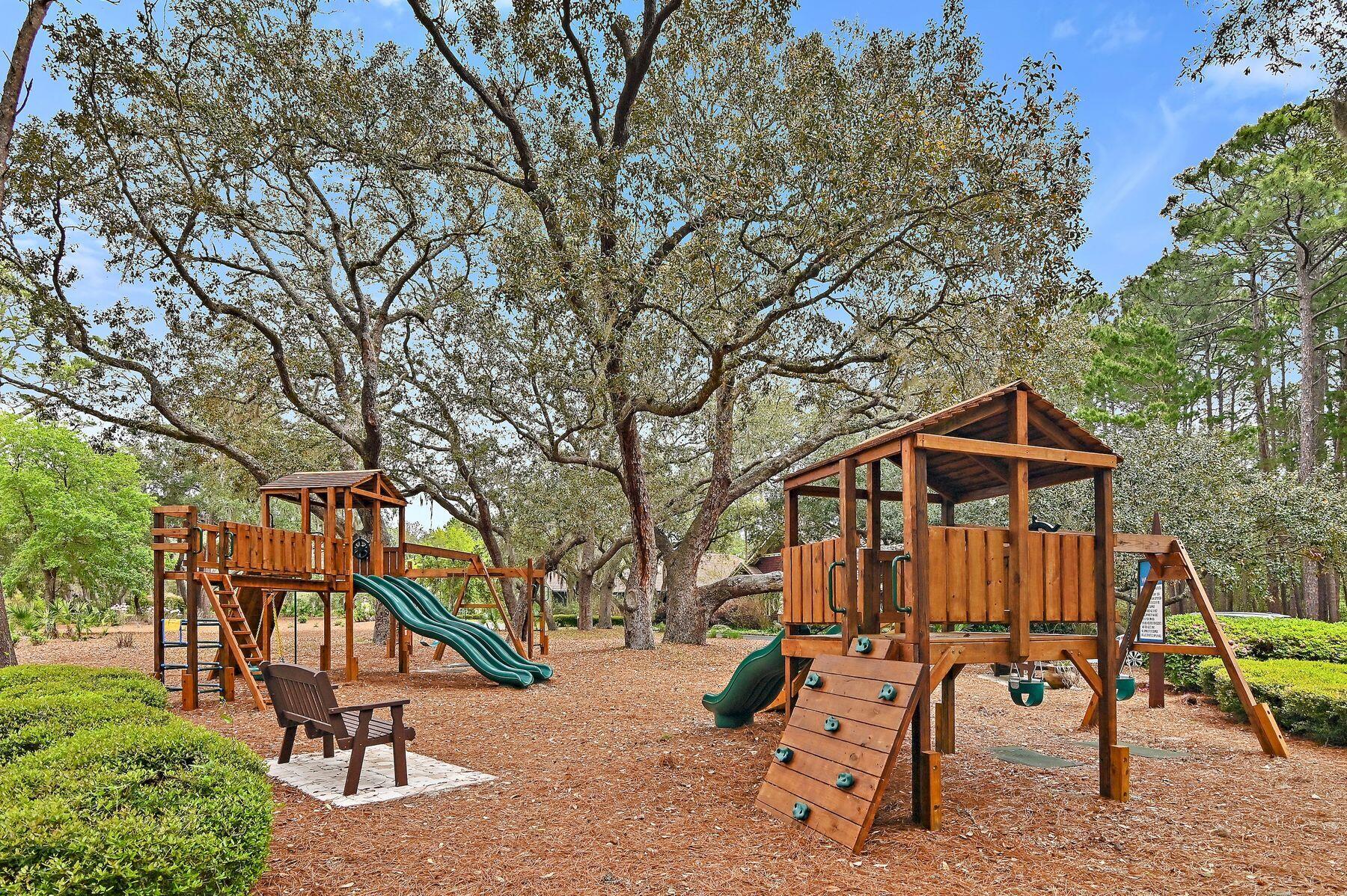1403 Old Oak Trail