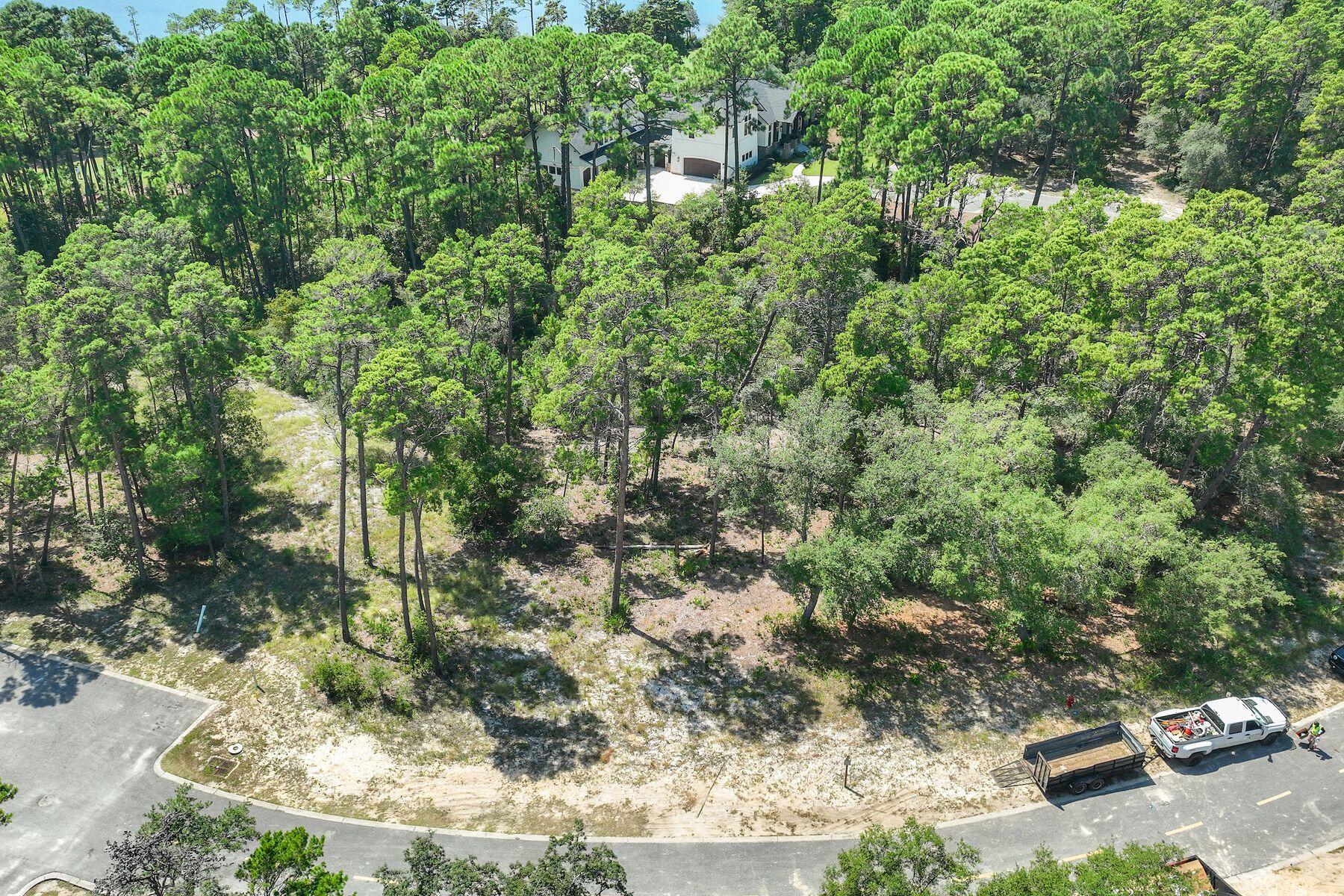 1403 Old Oak Trail