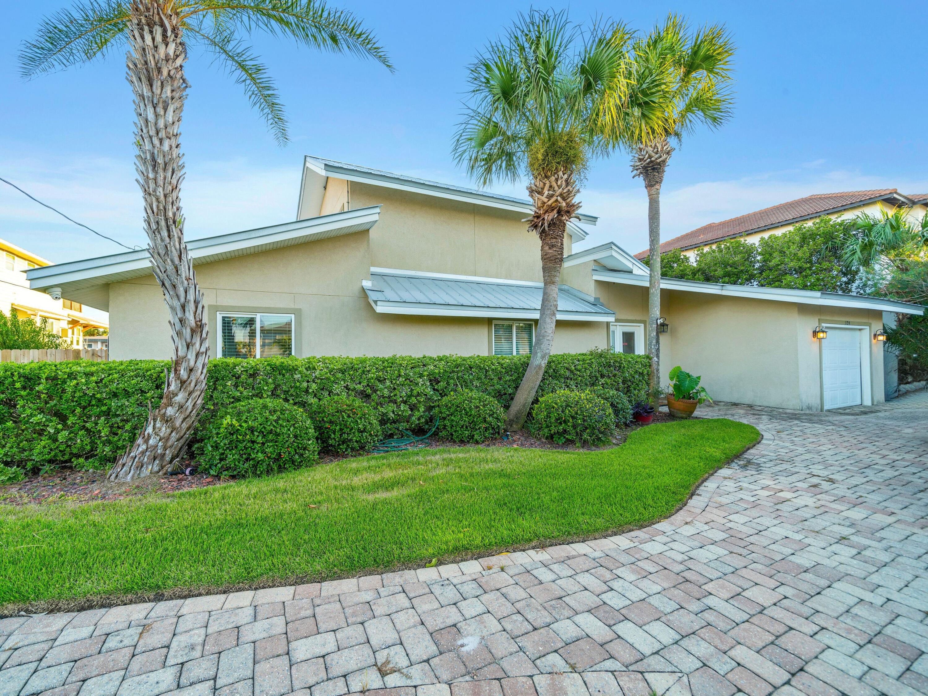 524 Vera Cruz Drive