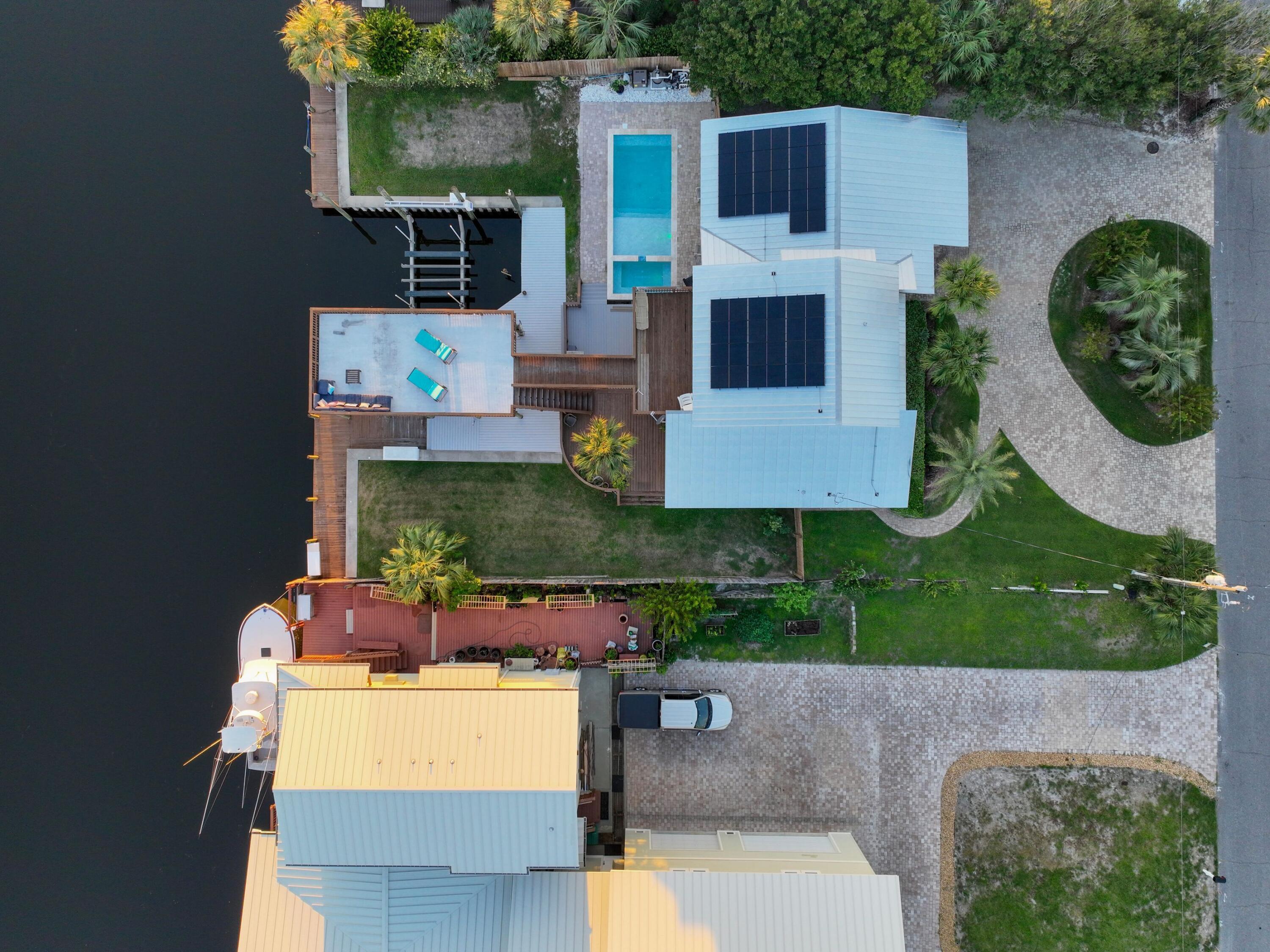 524 Vera Cruz Drive