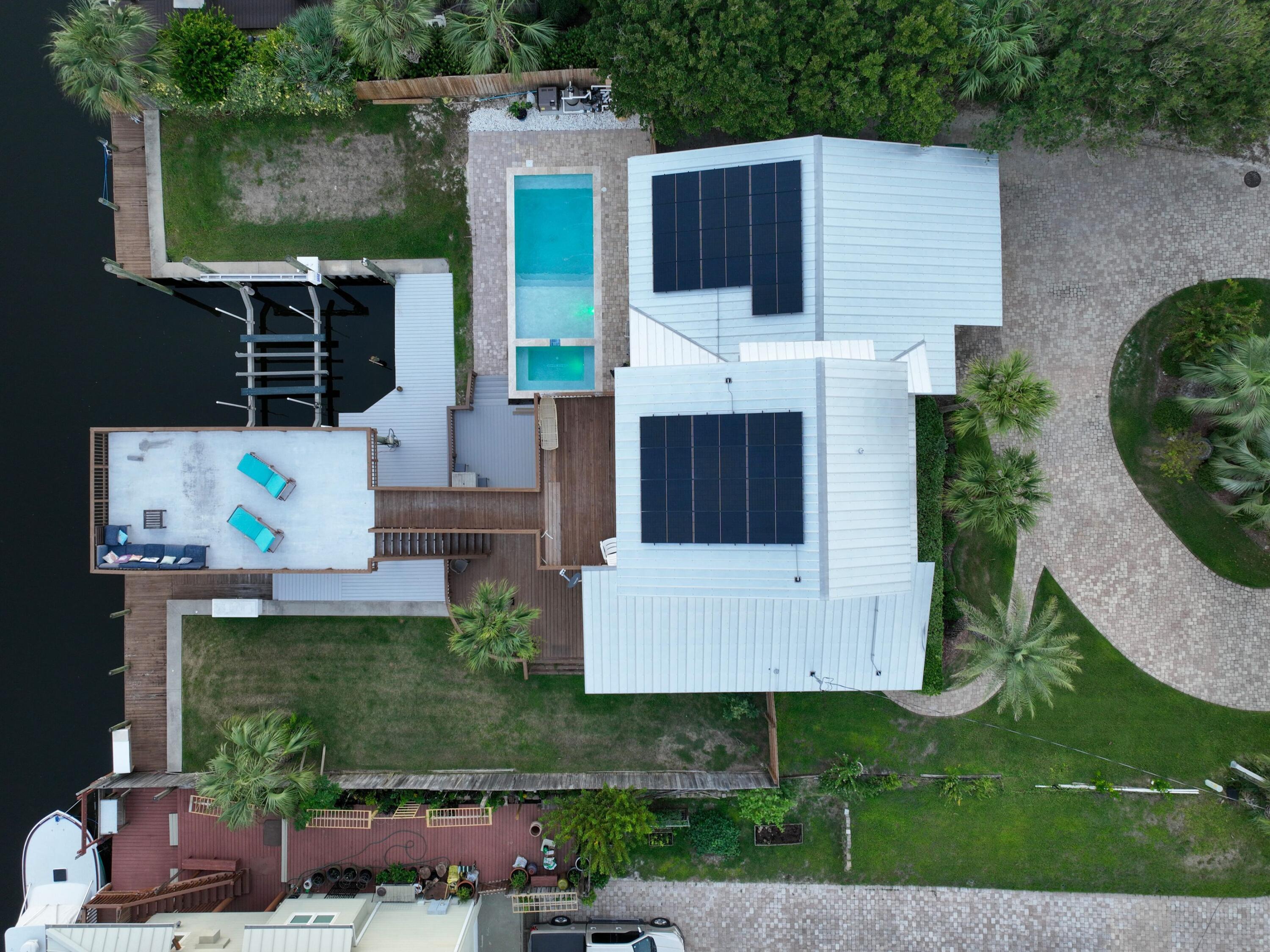 524 Vera Cruz Drive