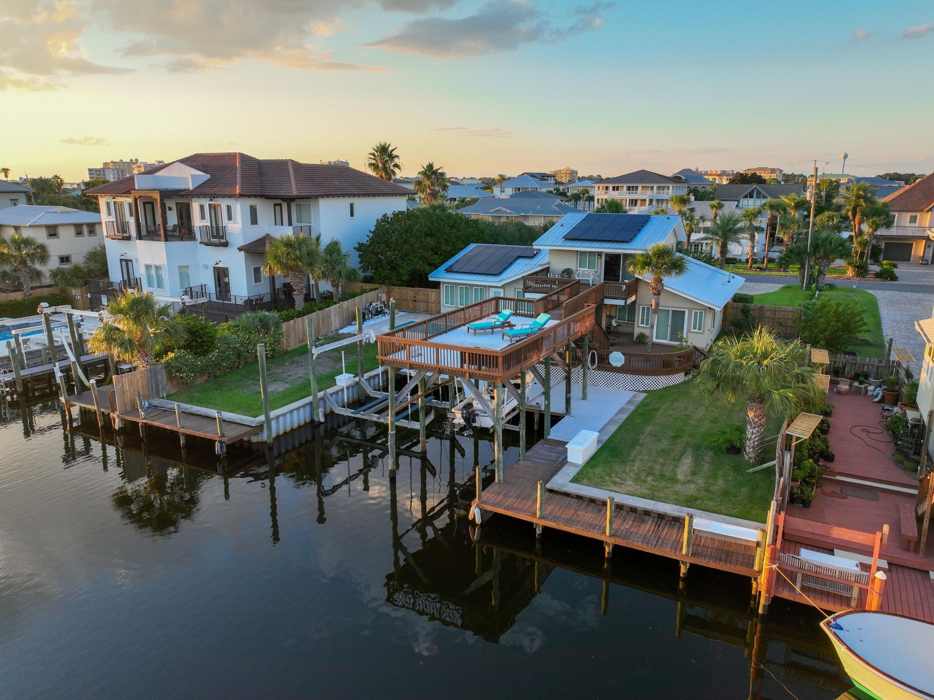 524 Vera Cruz Drive