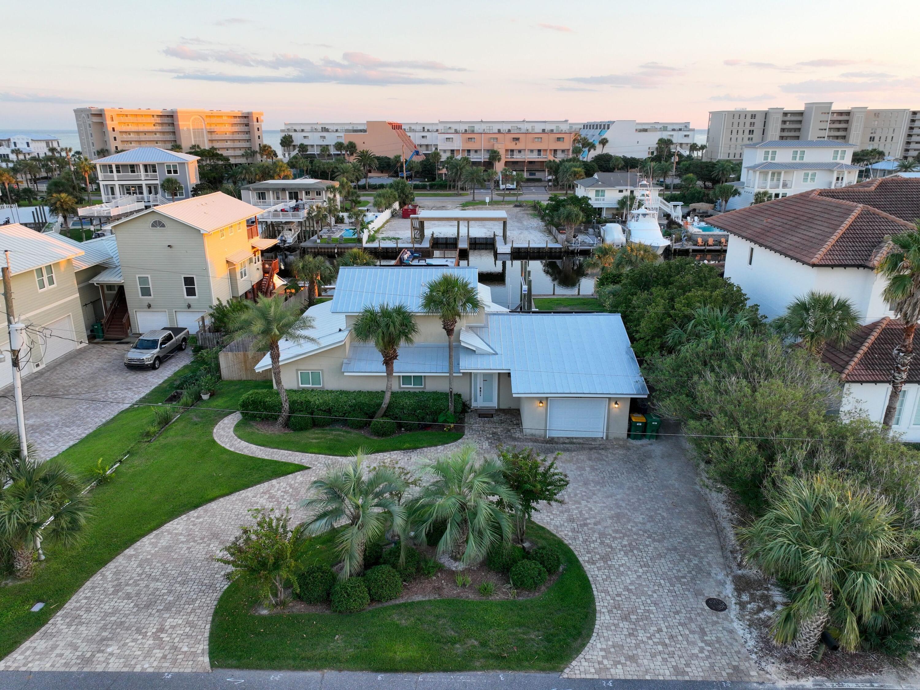 524 Vera Cruz Drive