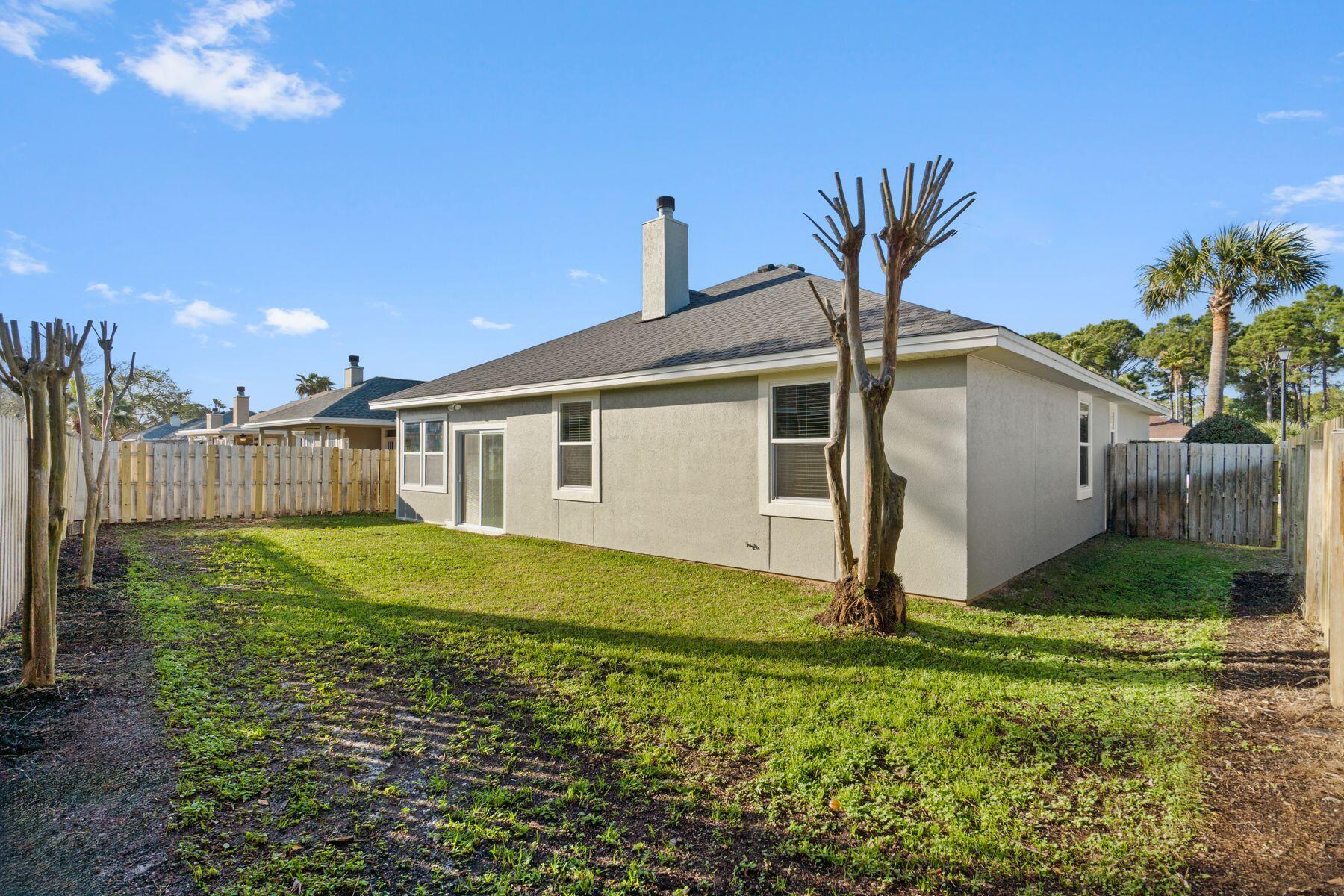 144 Bonaire Boulevard