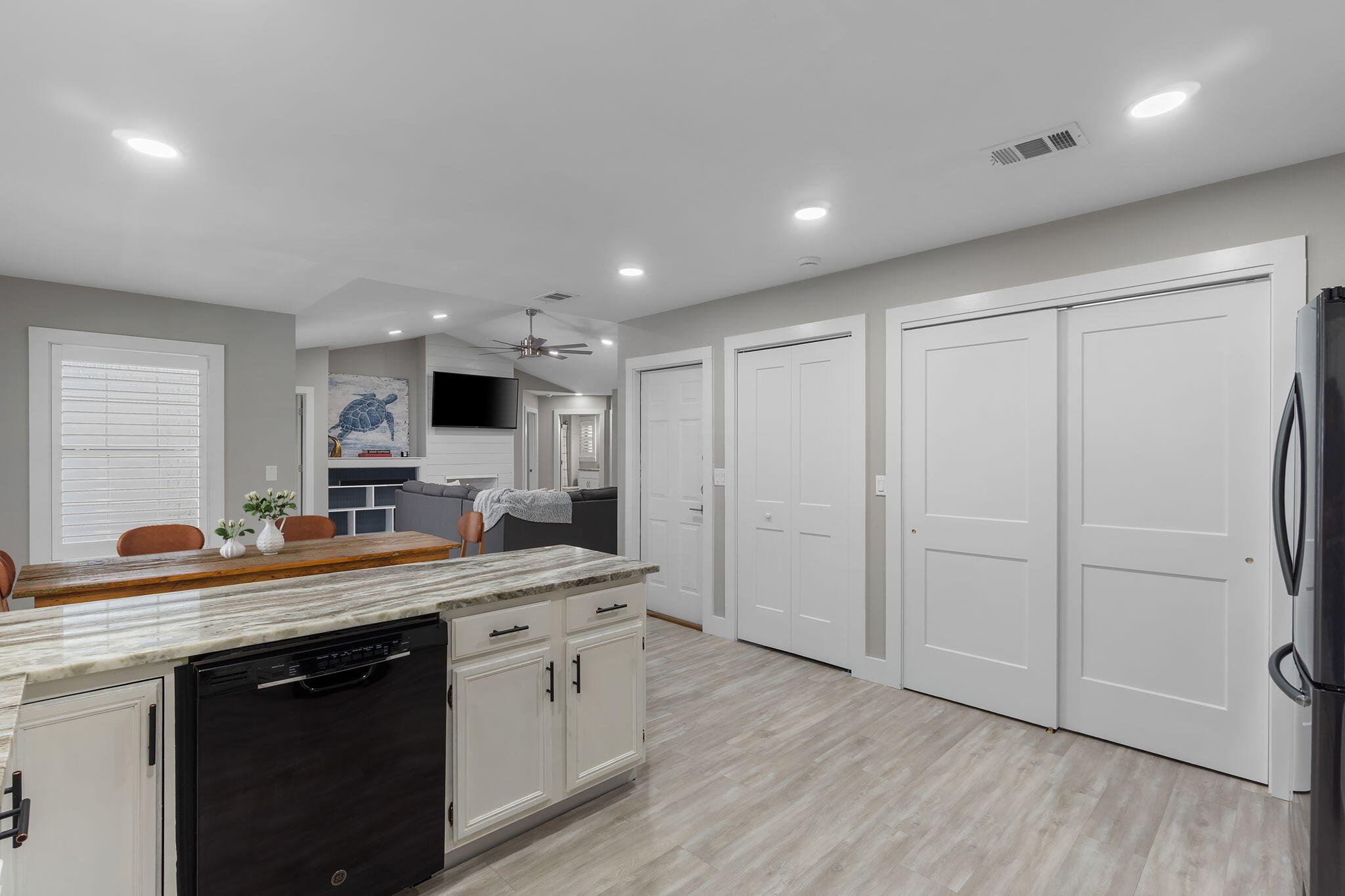 374 S Shore Drive