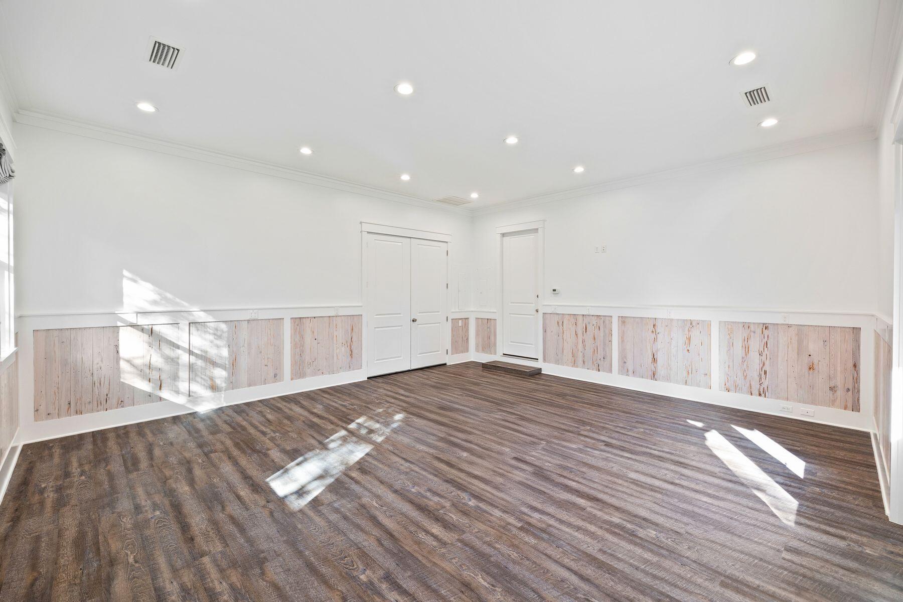 67 Sunset Avenue