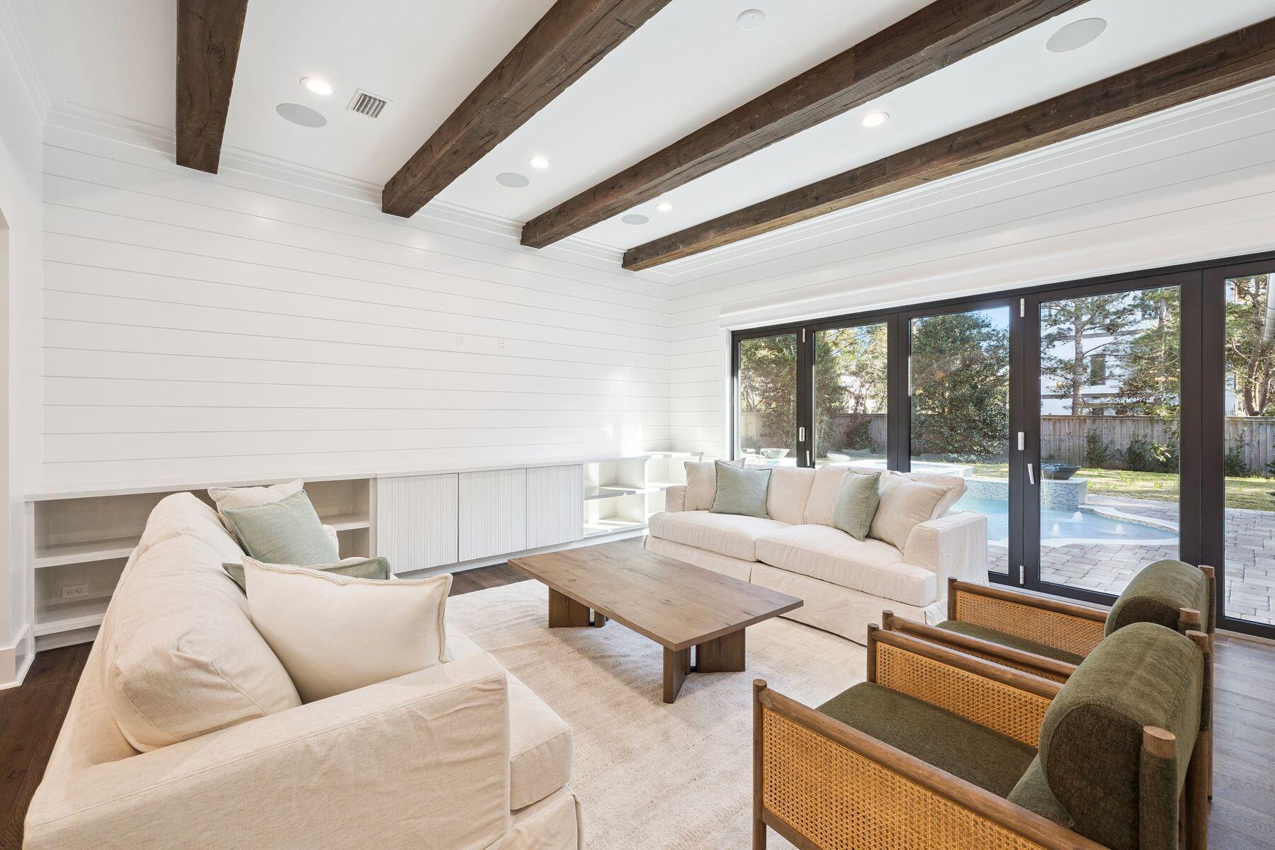 67 Sunset Avenue