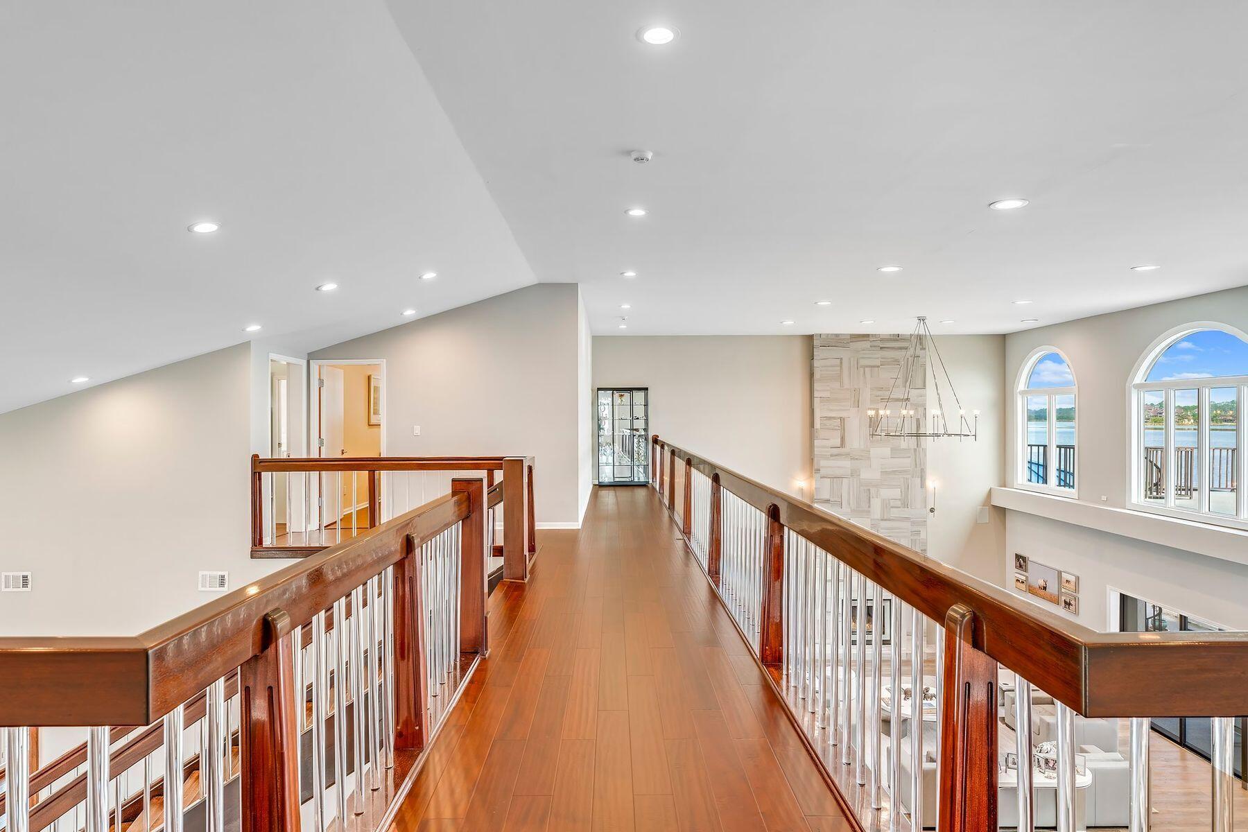 820 Gulf View Drive