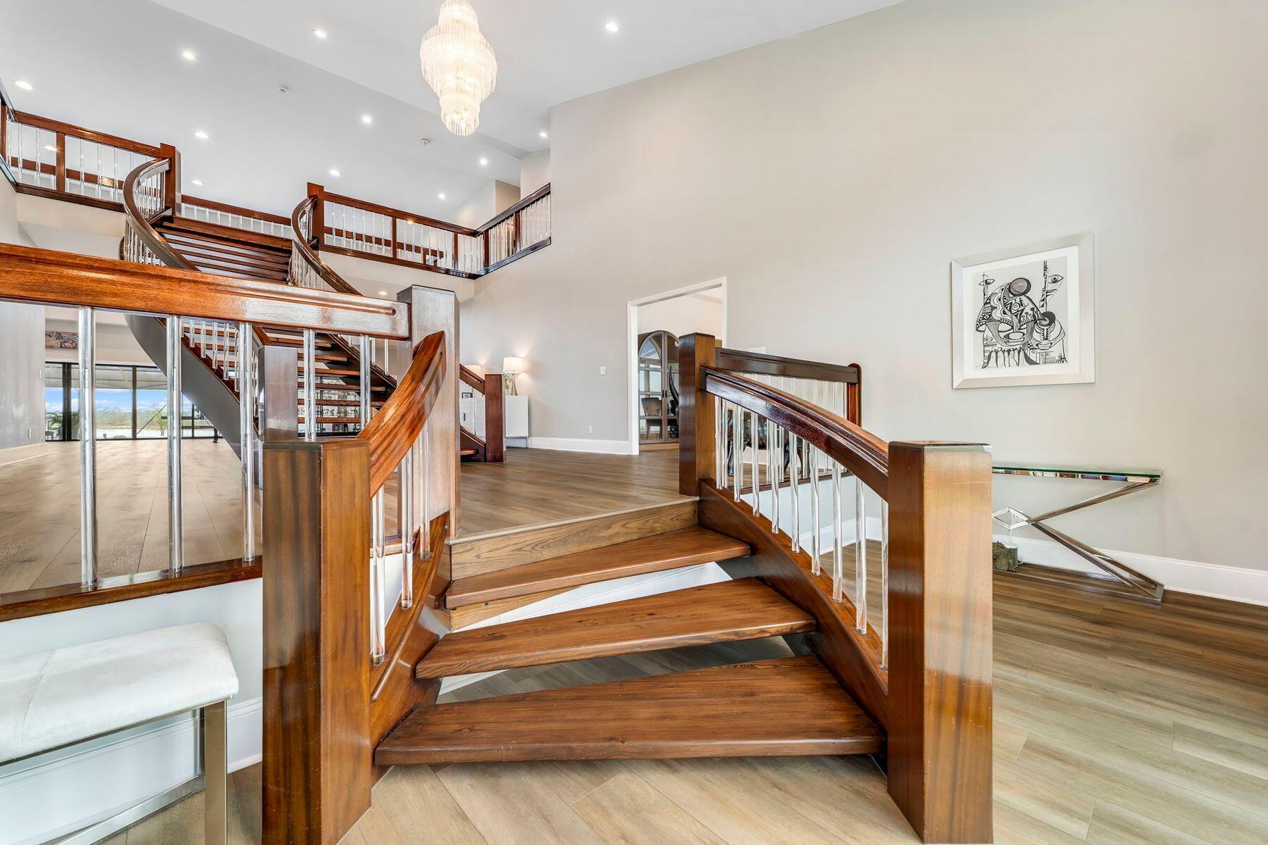 820 Gulf View Drive