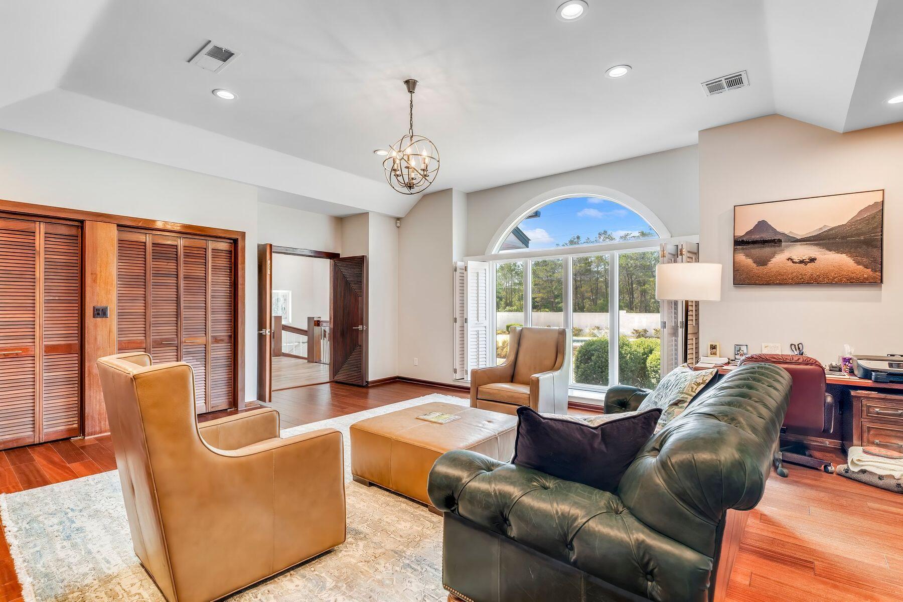 820 Gulf View Drive
