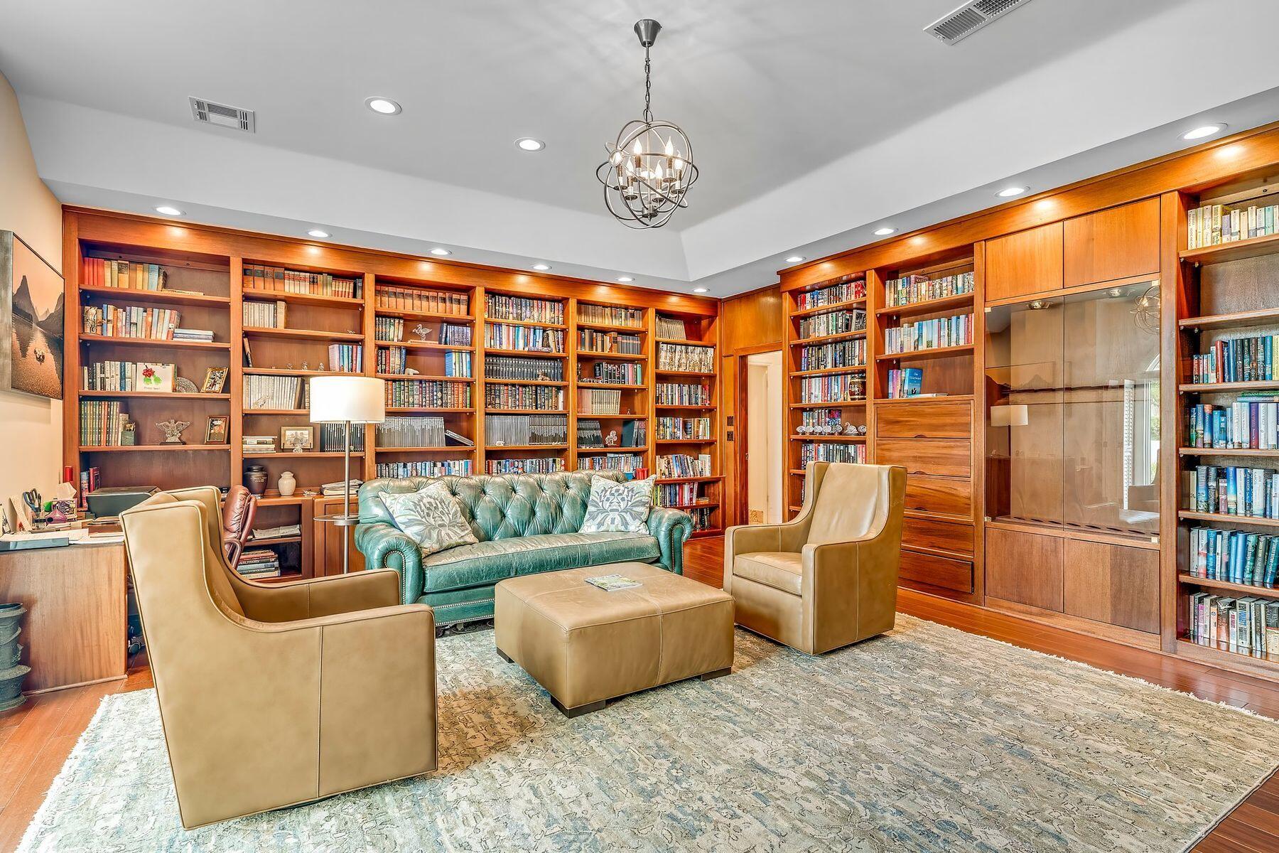 820 Gulf View Drive