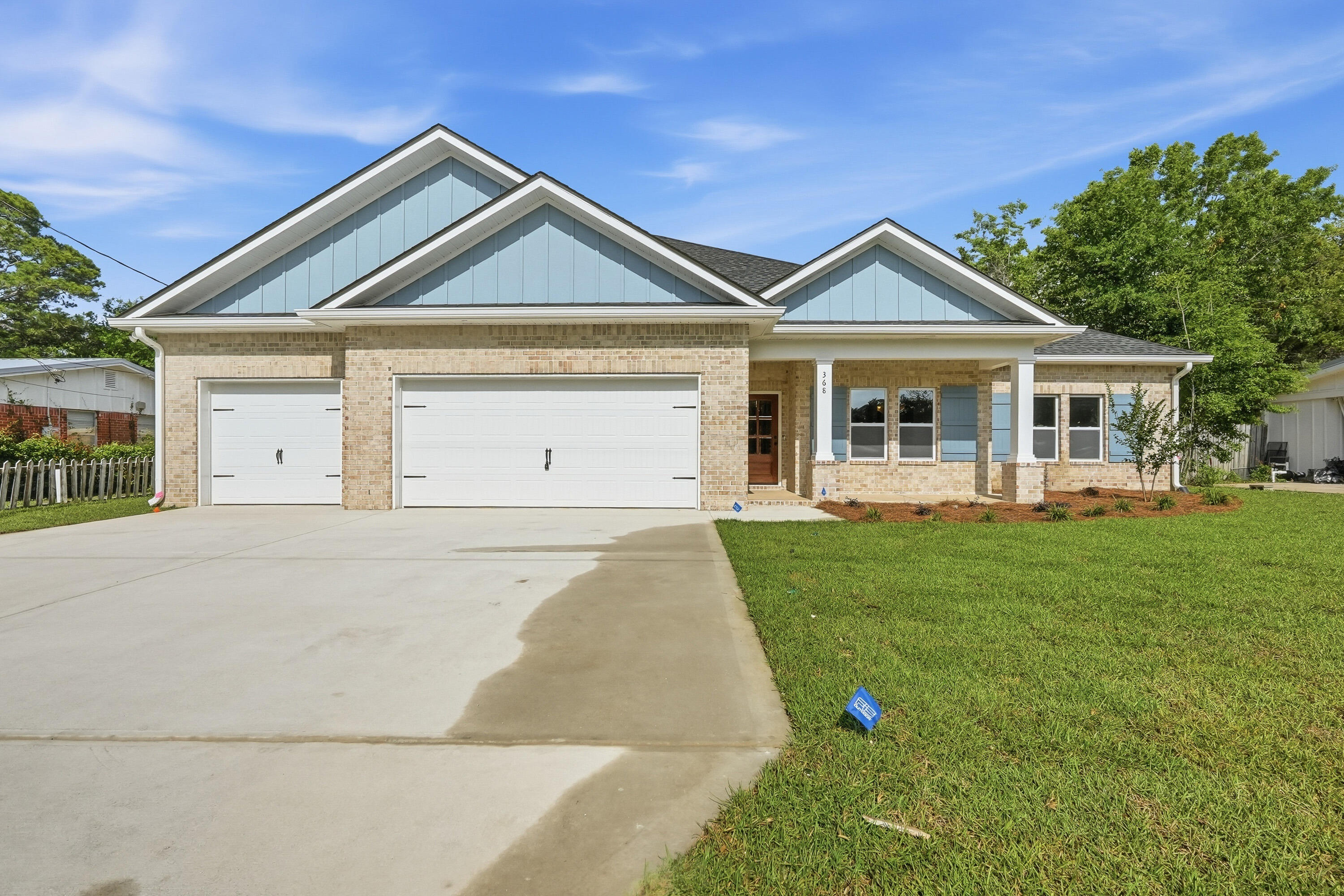 368 SW Coral Drive