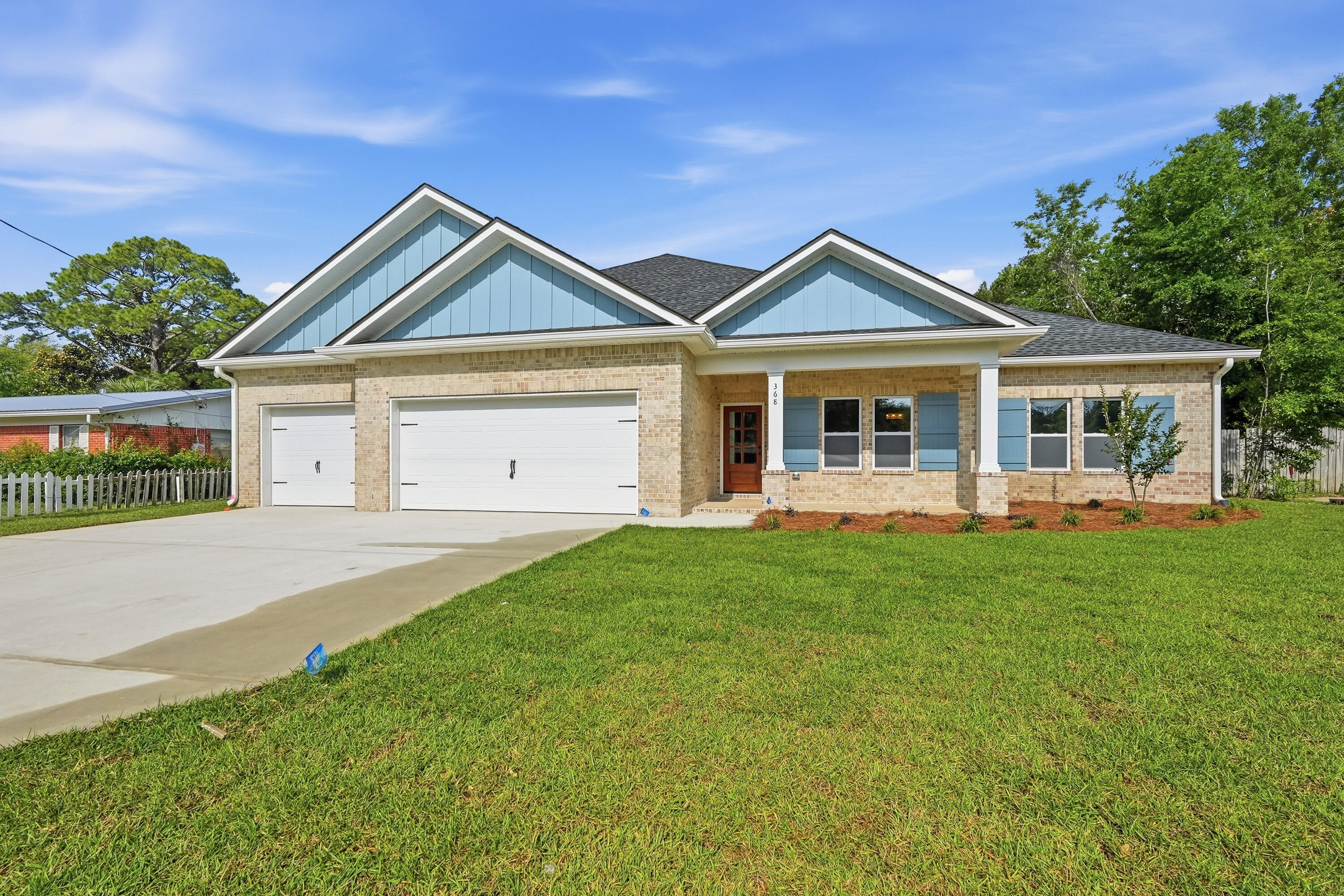 368 SW Coral Drive