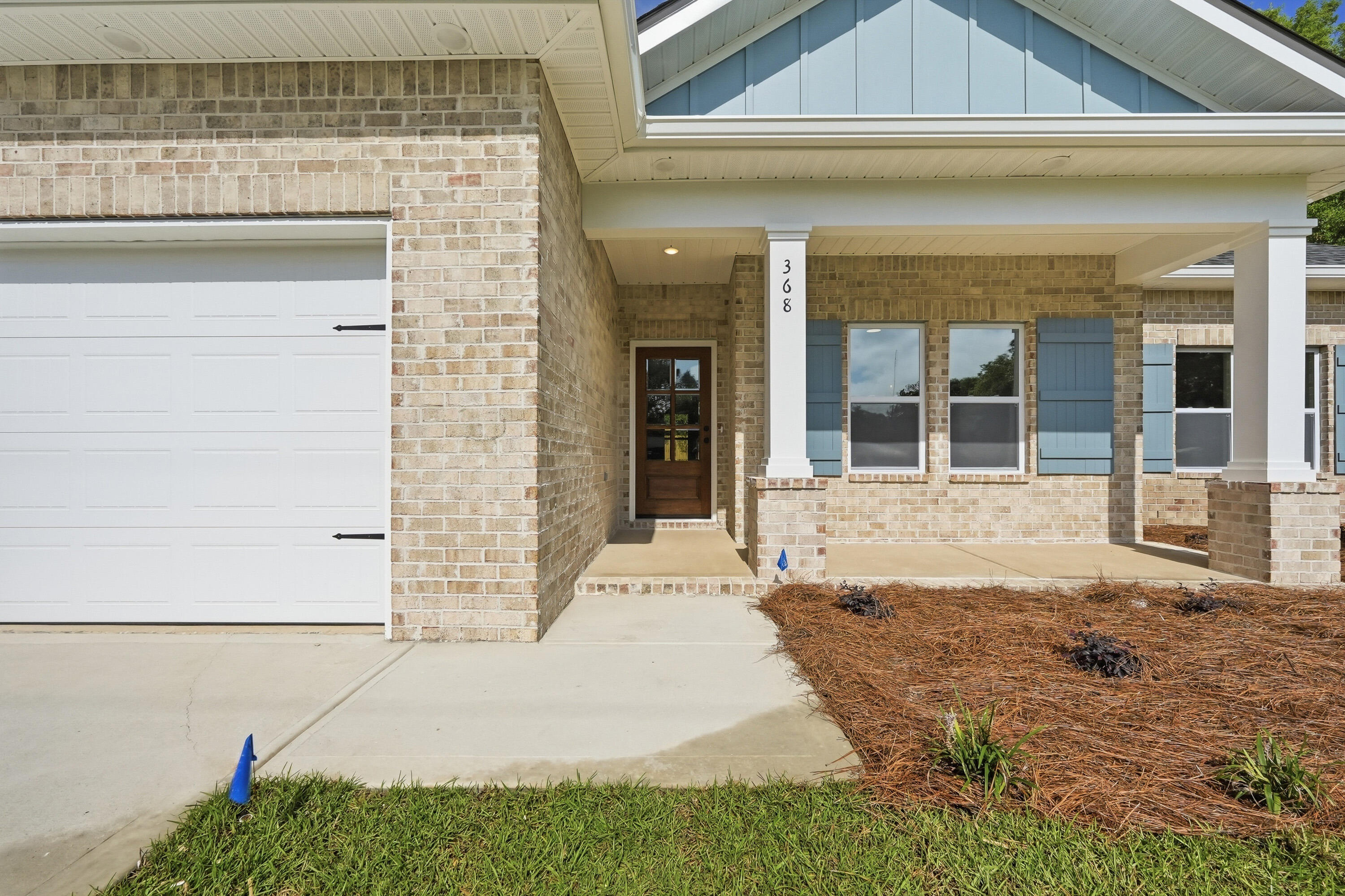 368 SW Coral Drive