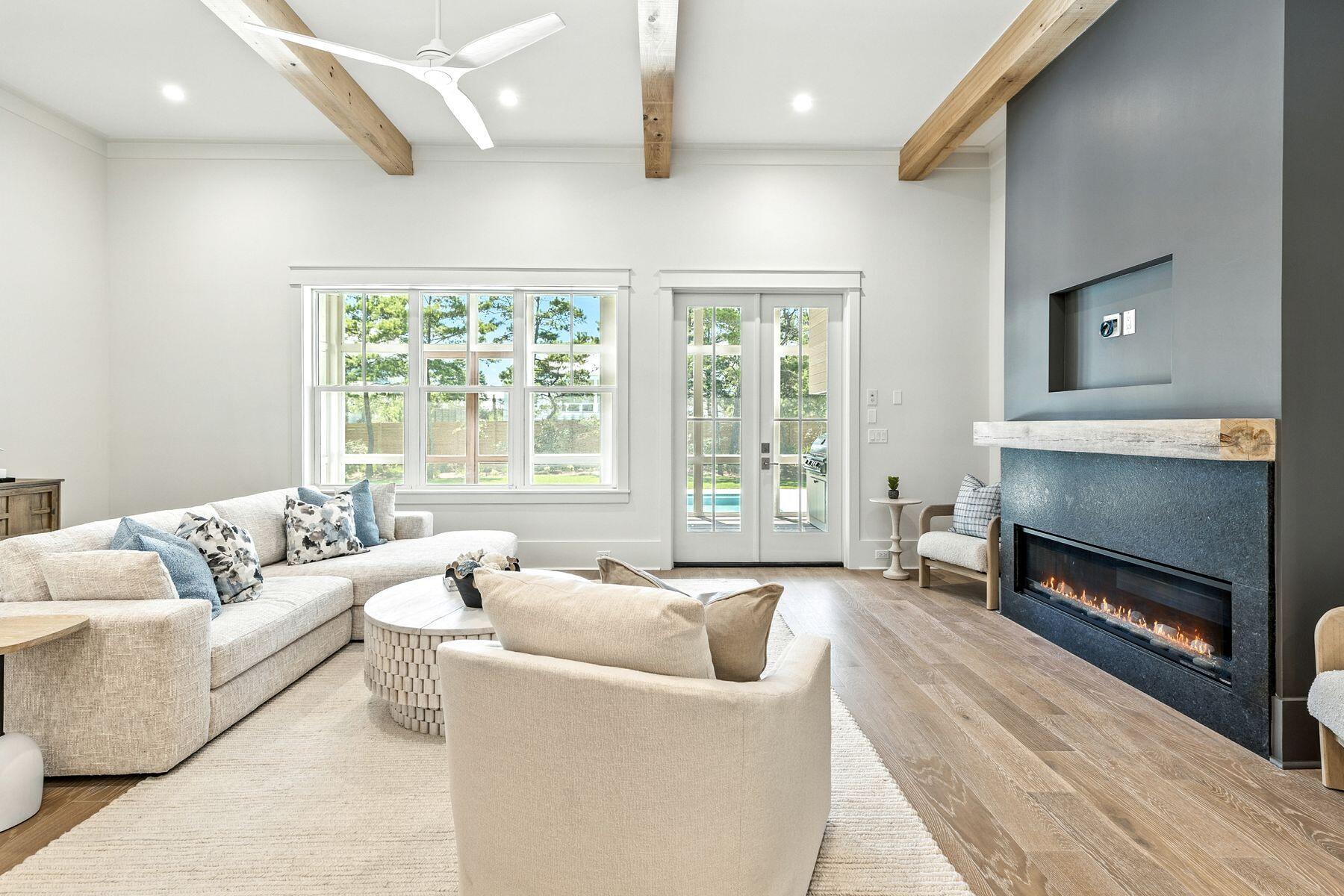 87 W Surfside Drive