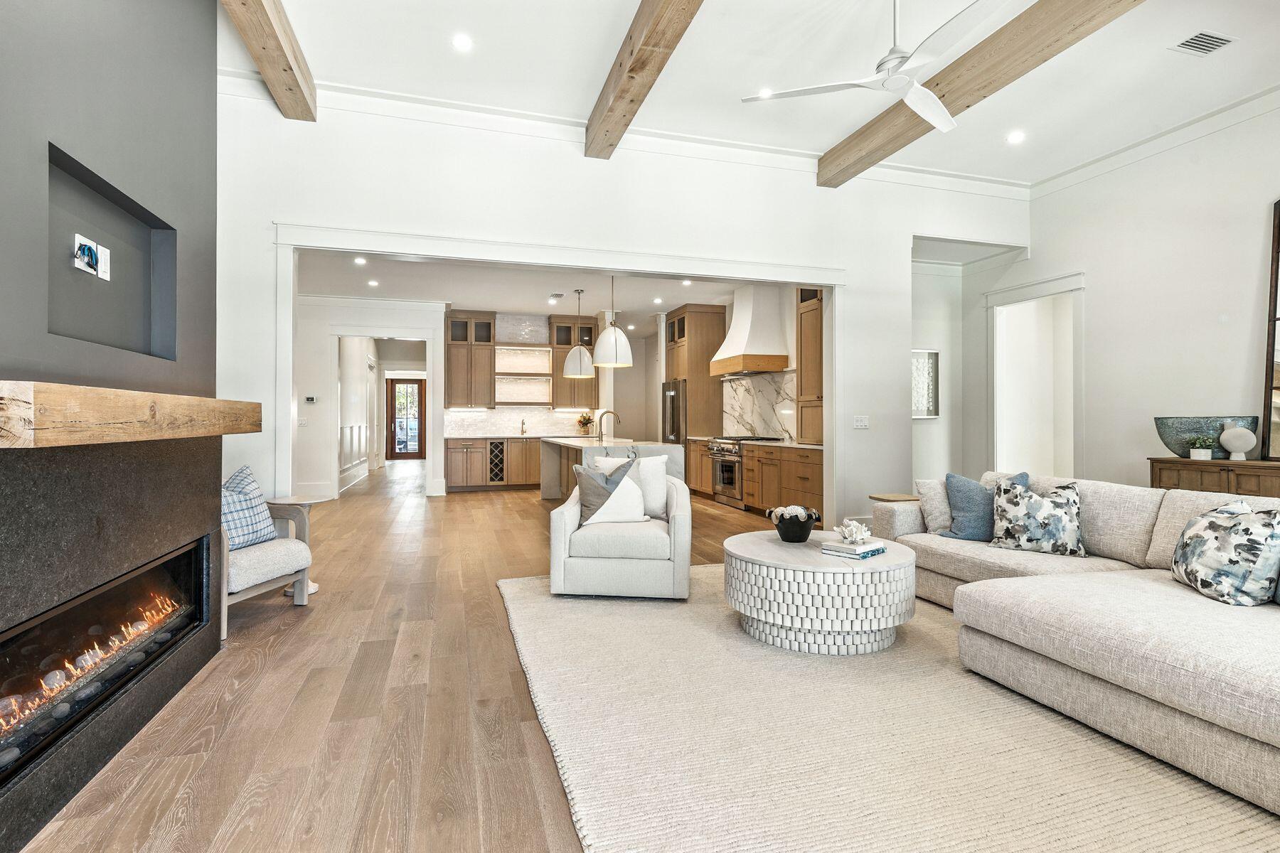 87 W Surfside Drive