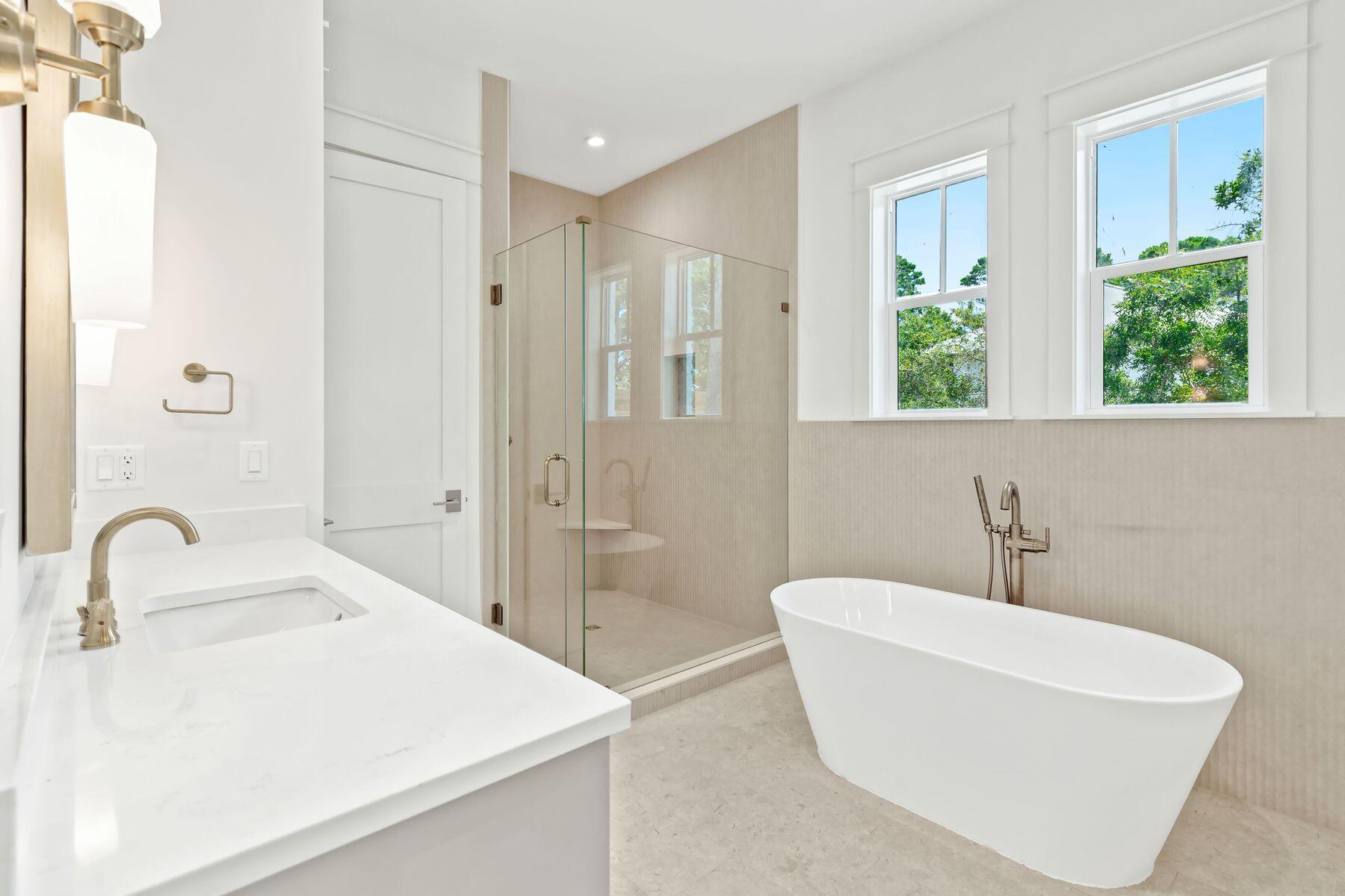 87 W Surfside Drive