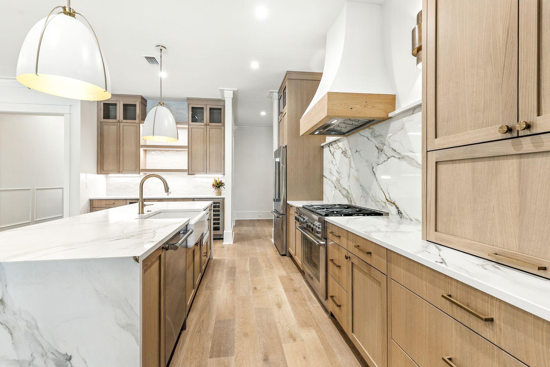 87 W Surfside Drive