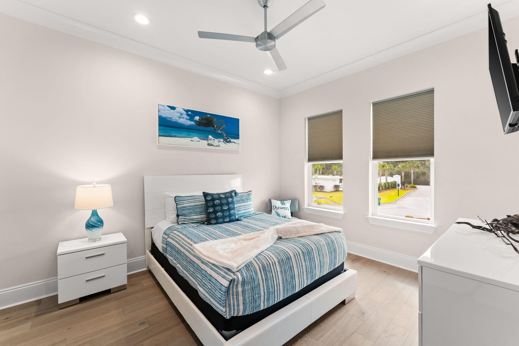 33 Sunset Key Court
