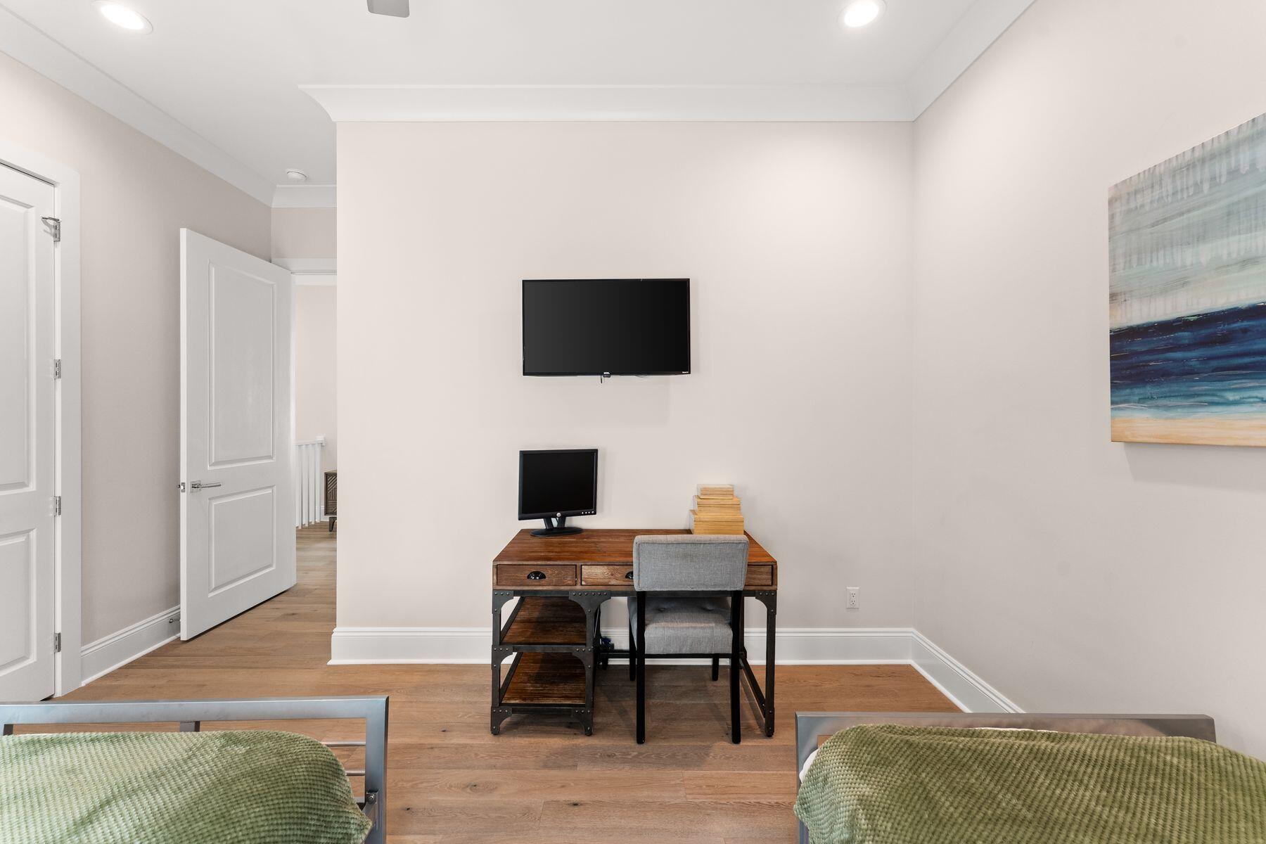 33 Sunset Key Court