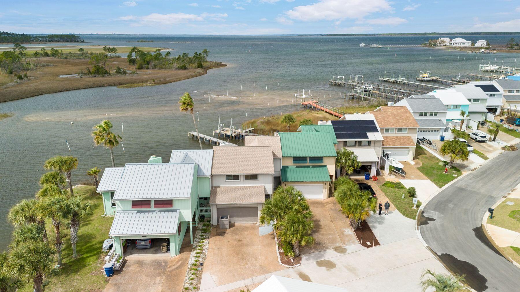 1233 Capri Drive
