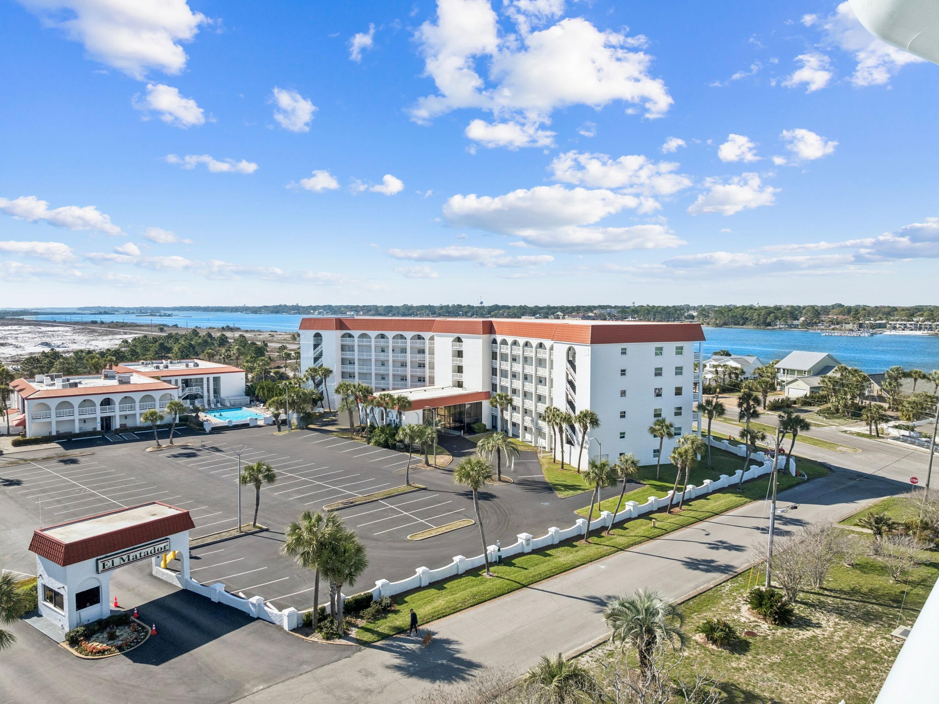 909 Santa Rosa Boulevard 530