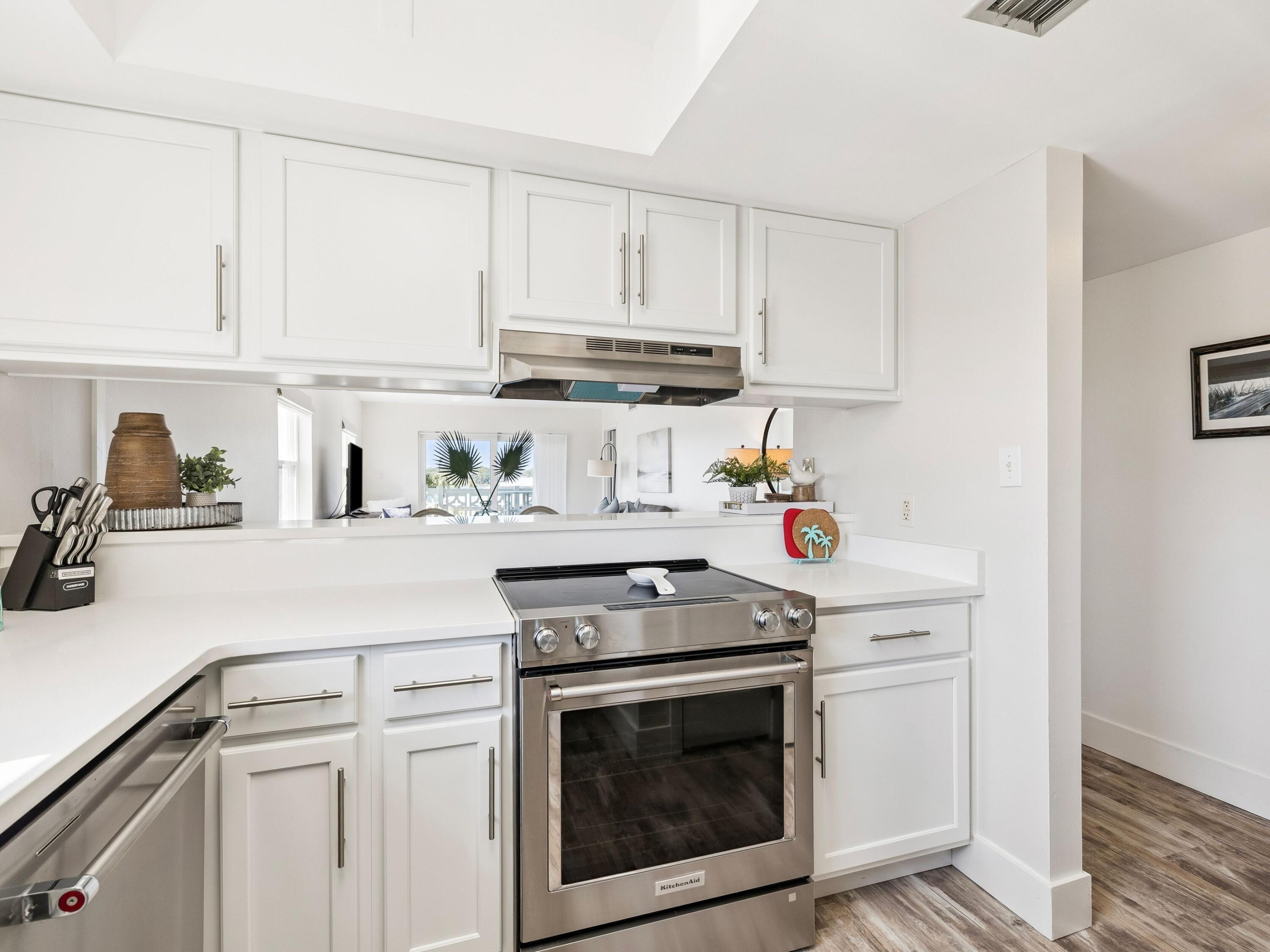 909 Santa Rosa Boulevard 530
