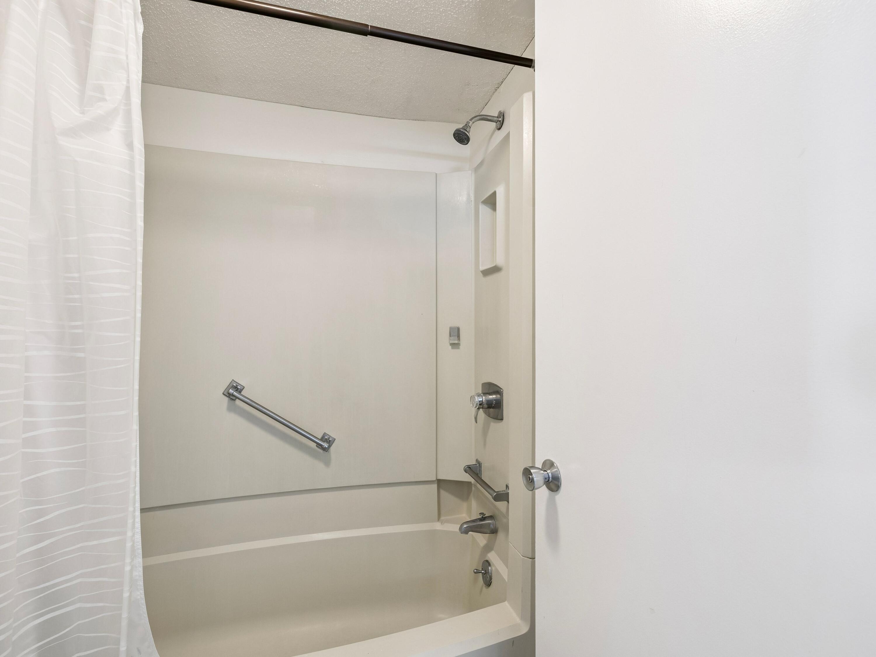909 Santa Rosa Boulevard 530