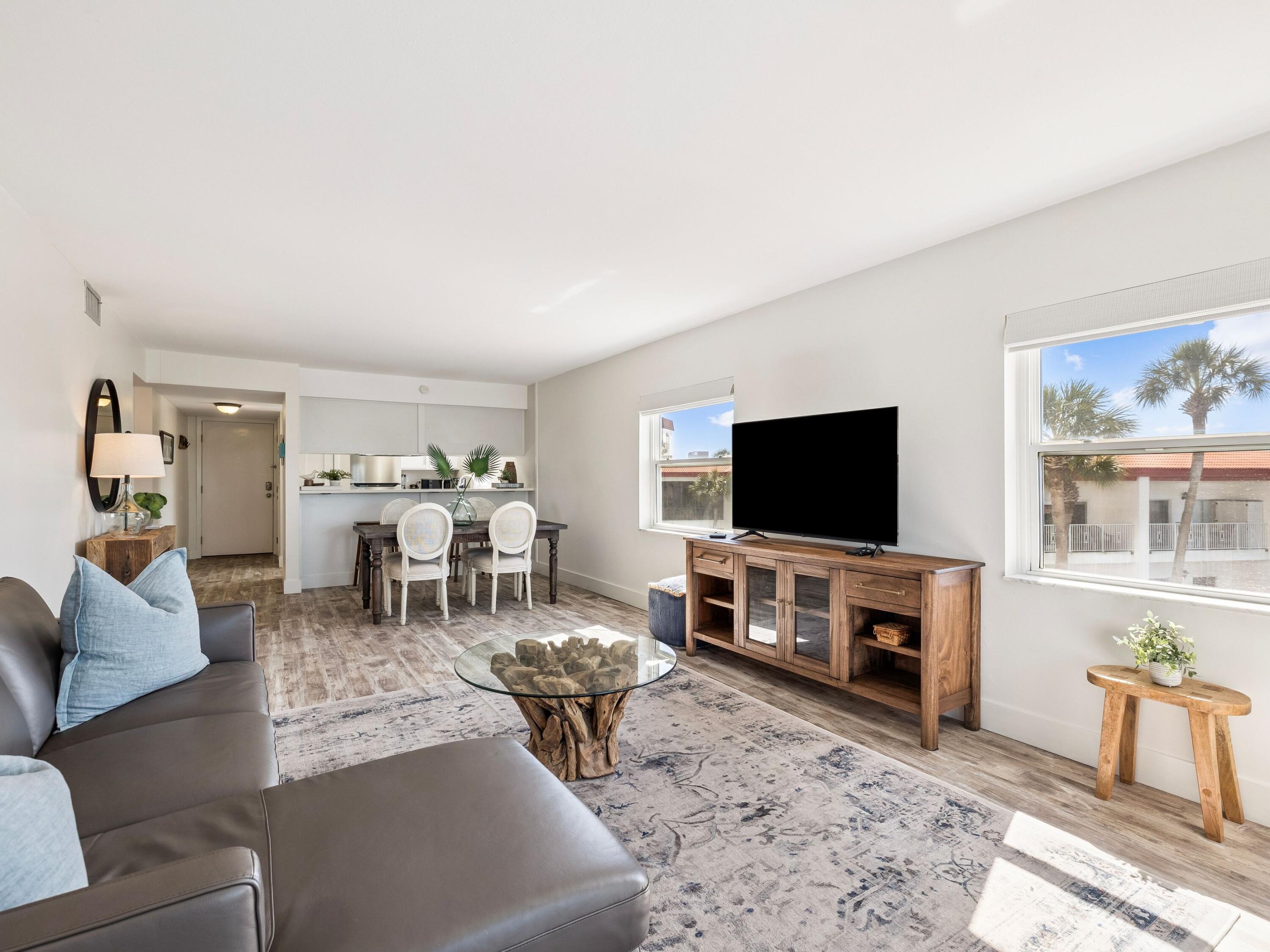 909 Santa Rosa Boulevard 530