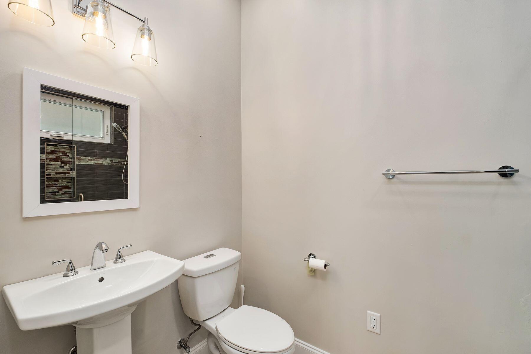4707 Amhurst Circle