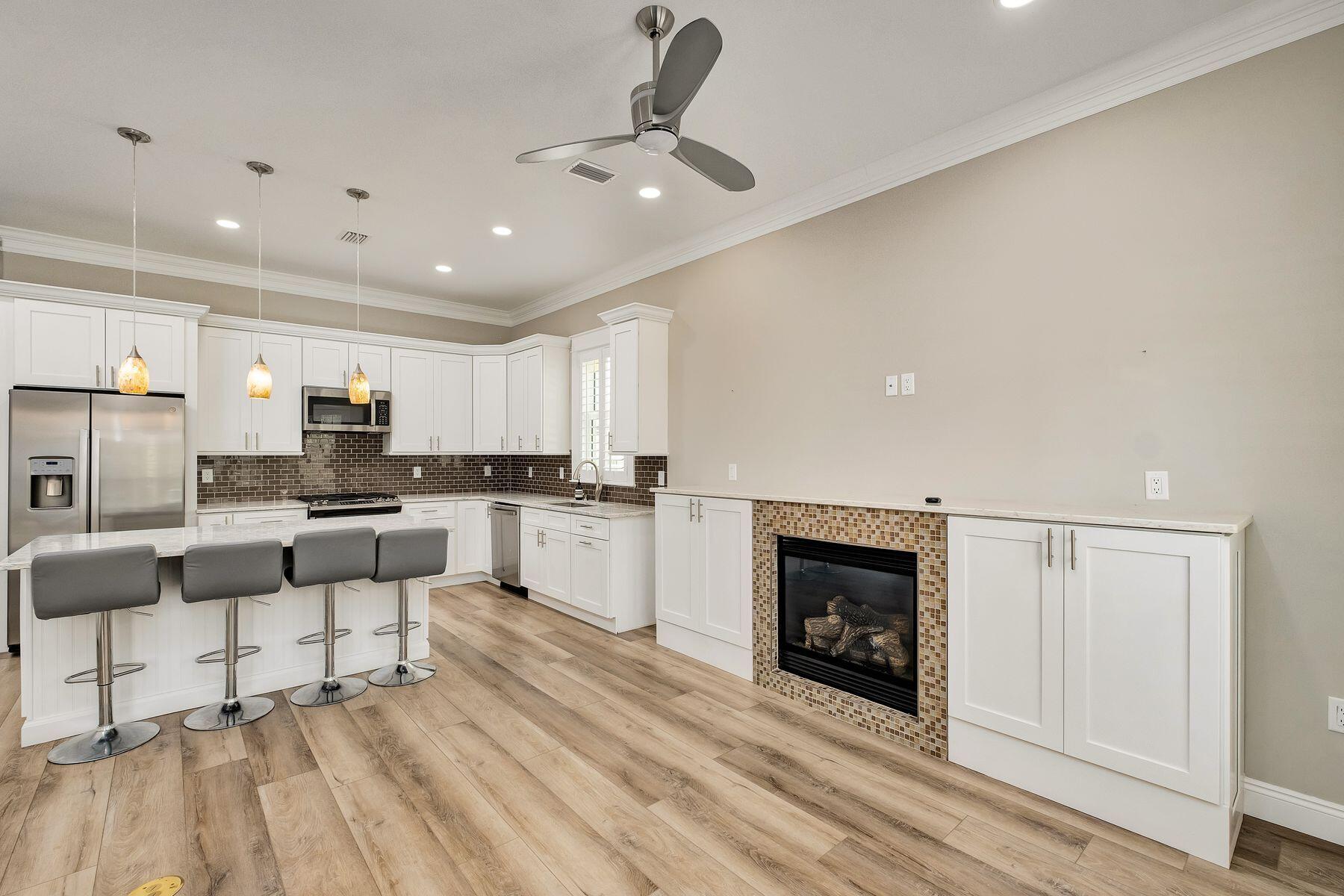 4707 Amhurst Circle