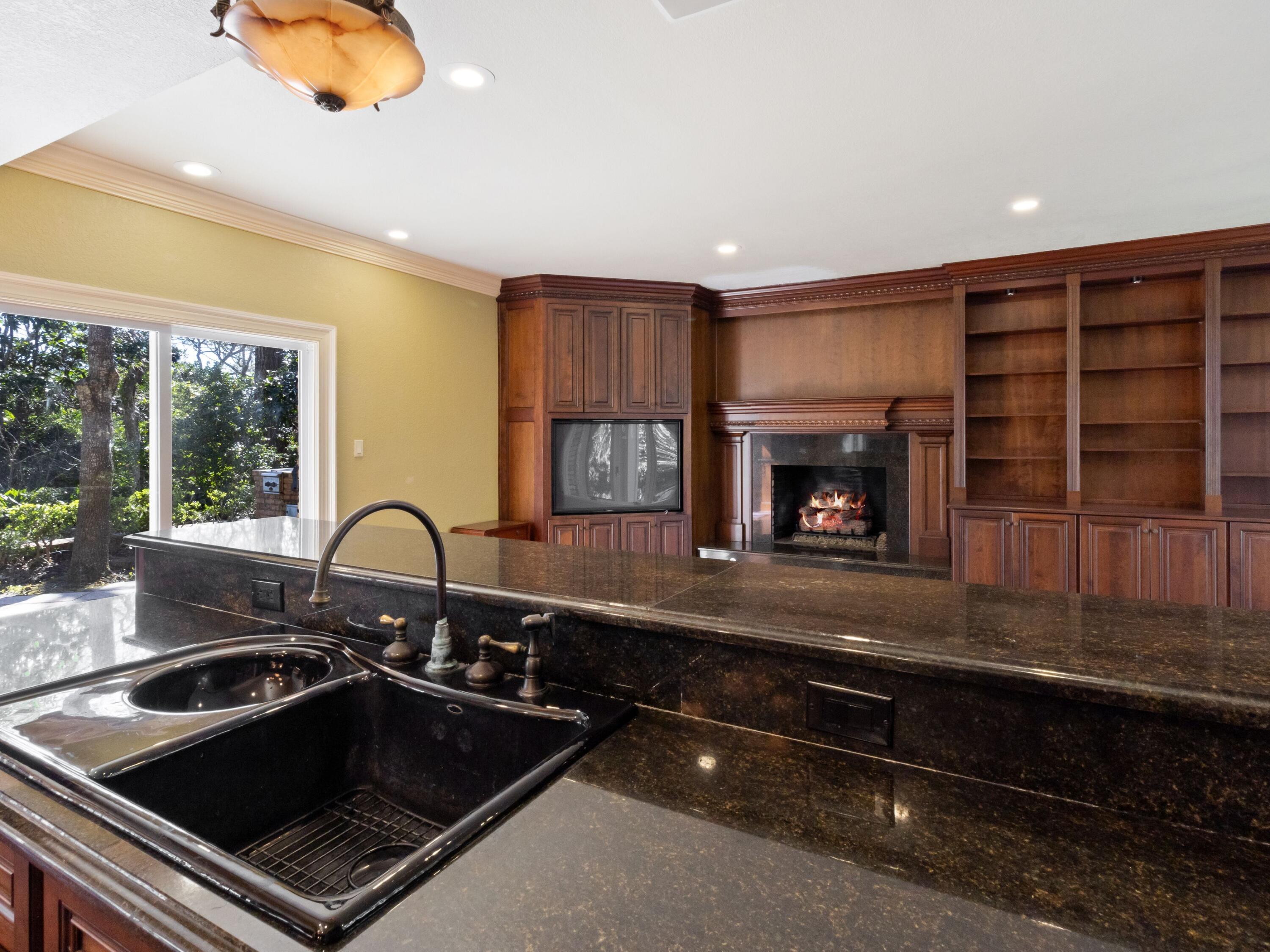 721 W Miracle Strip Parkway