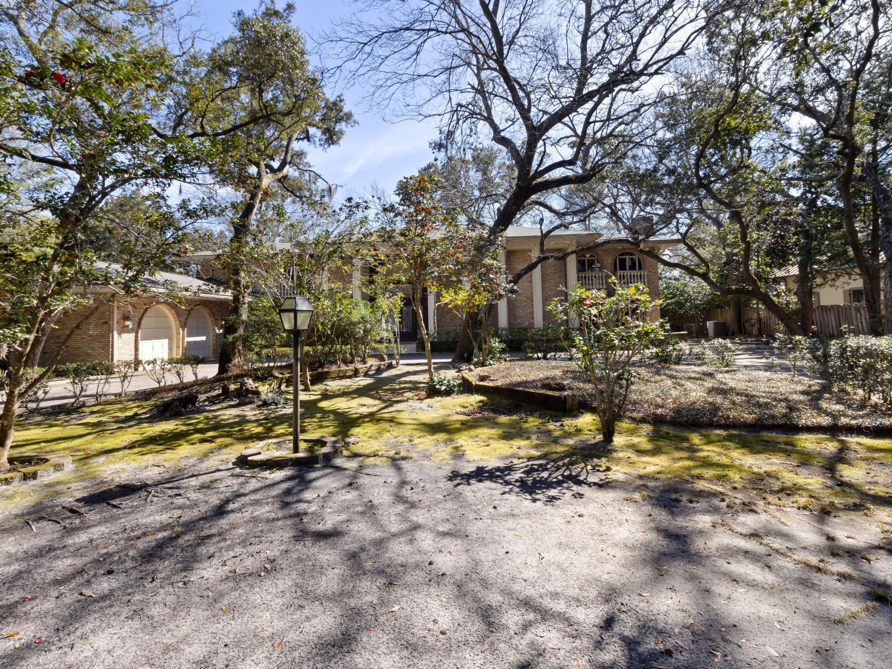 721 W Miracle Strip Parkway
