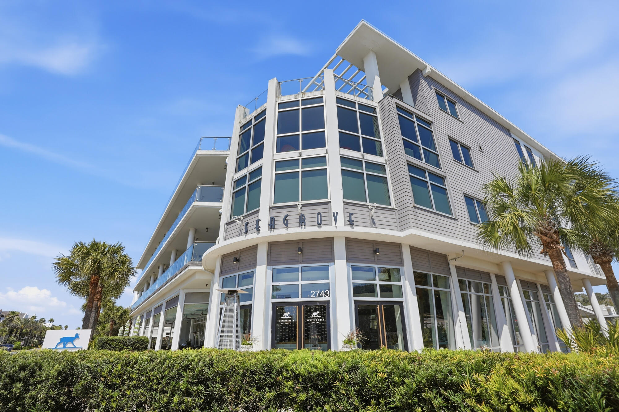 2743 E County Highway 30A UNIT 303
