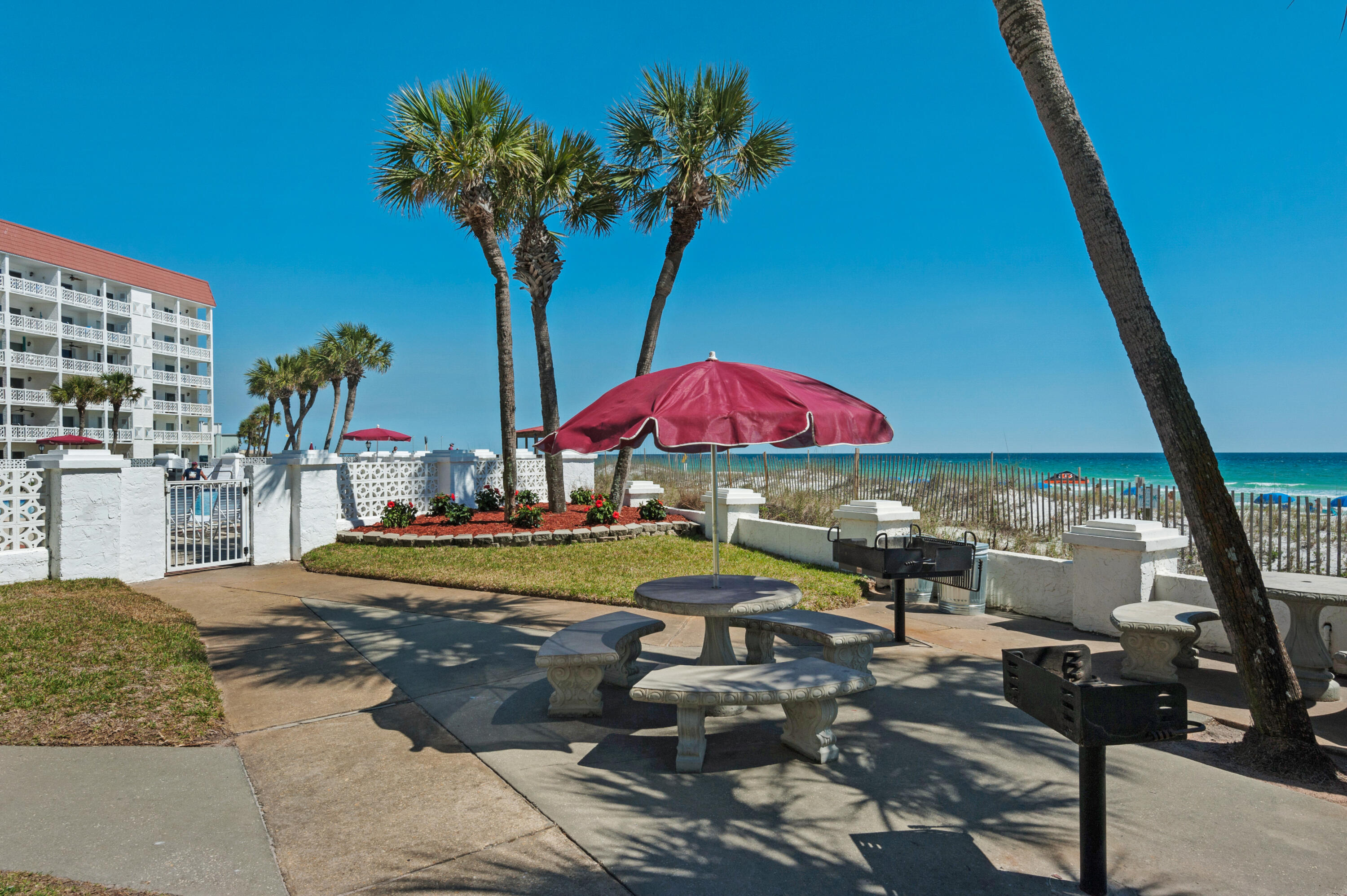 909 Santa Rosa Boulevard 626