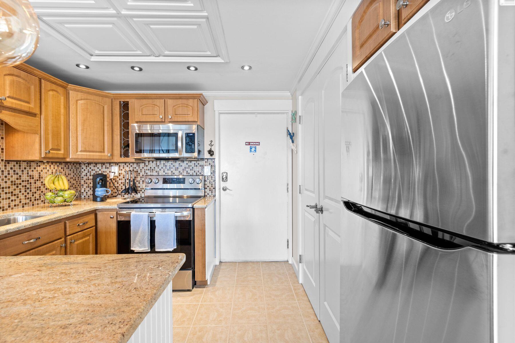 909 Santa Rosa Boulevard 626